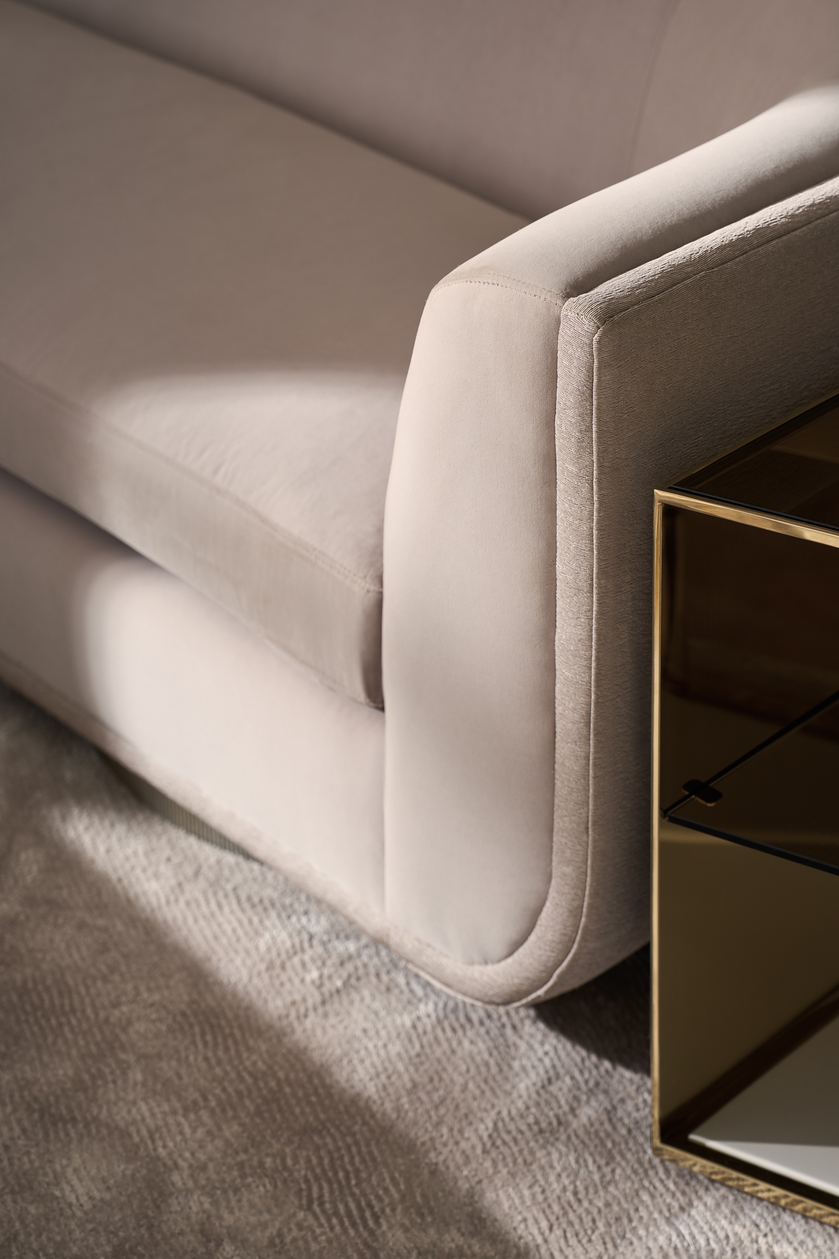 Caracole Caracole Upholstery Clipper Chair