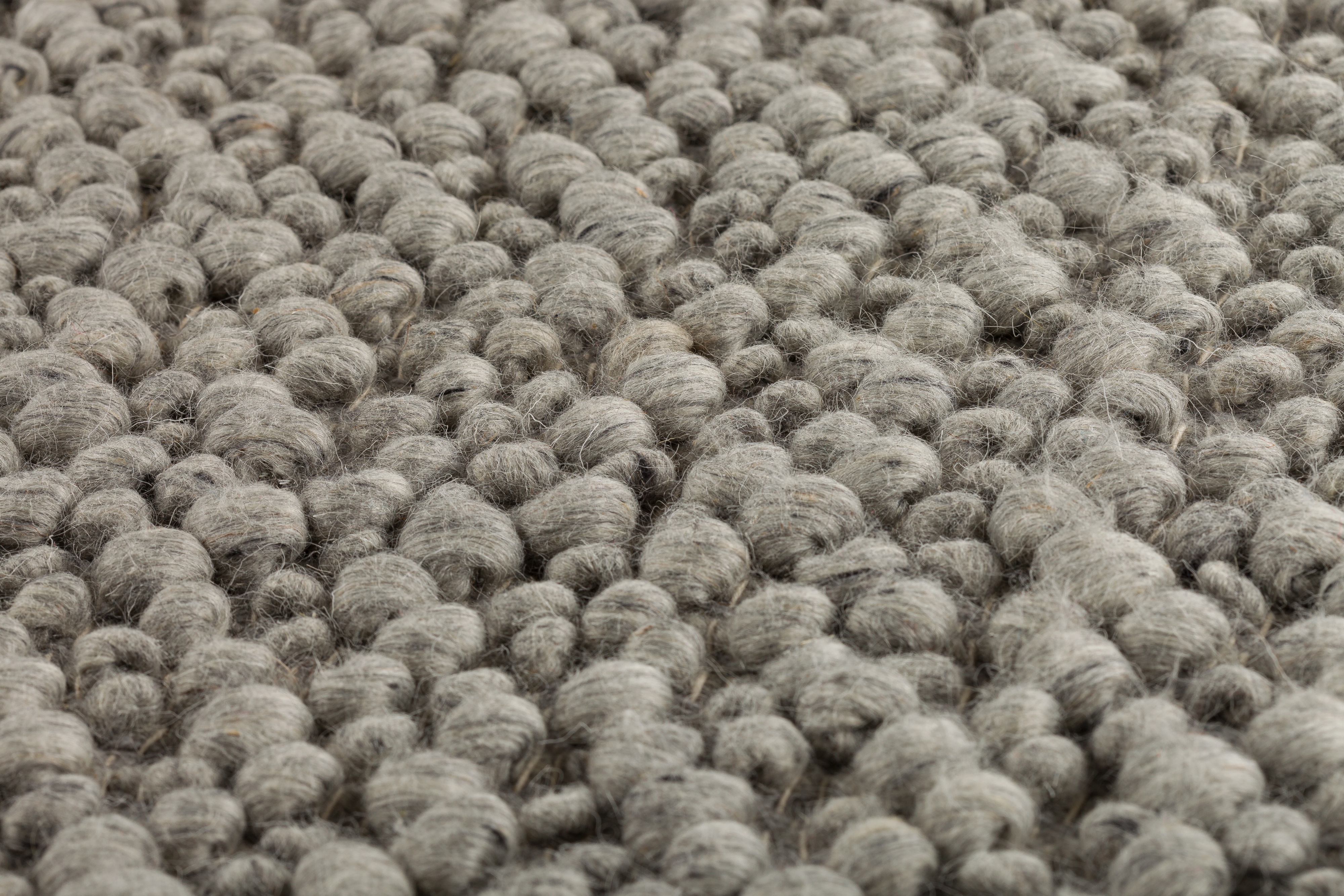 Dalyn Gorbea 2' x 3' Rug