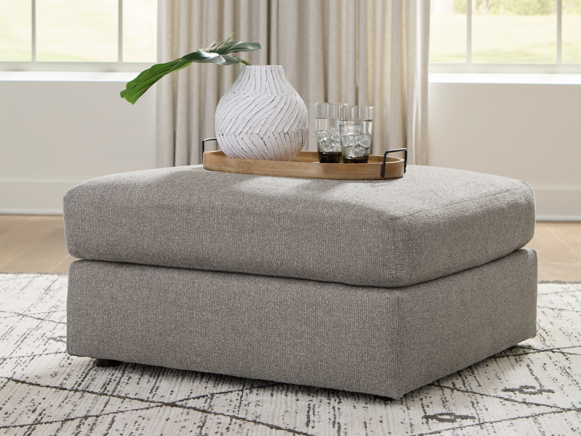 Benchcraft Lindon Oversized Accent Ottoman