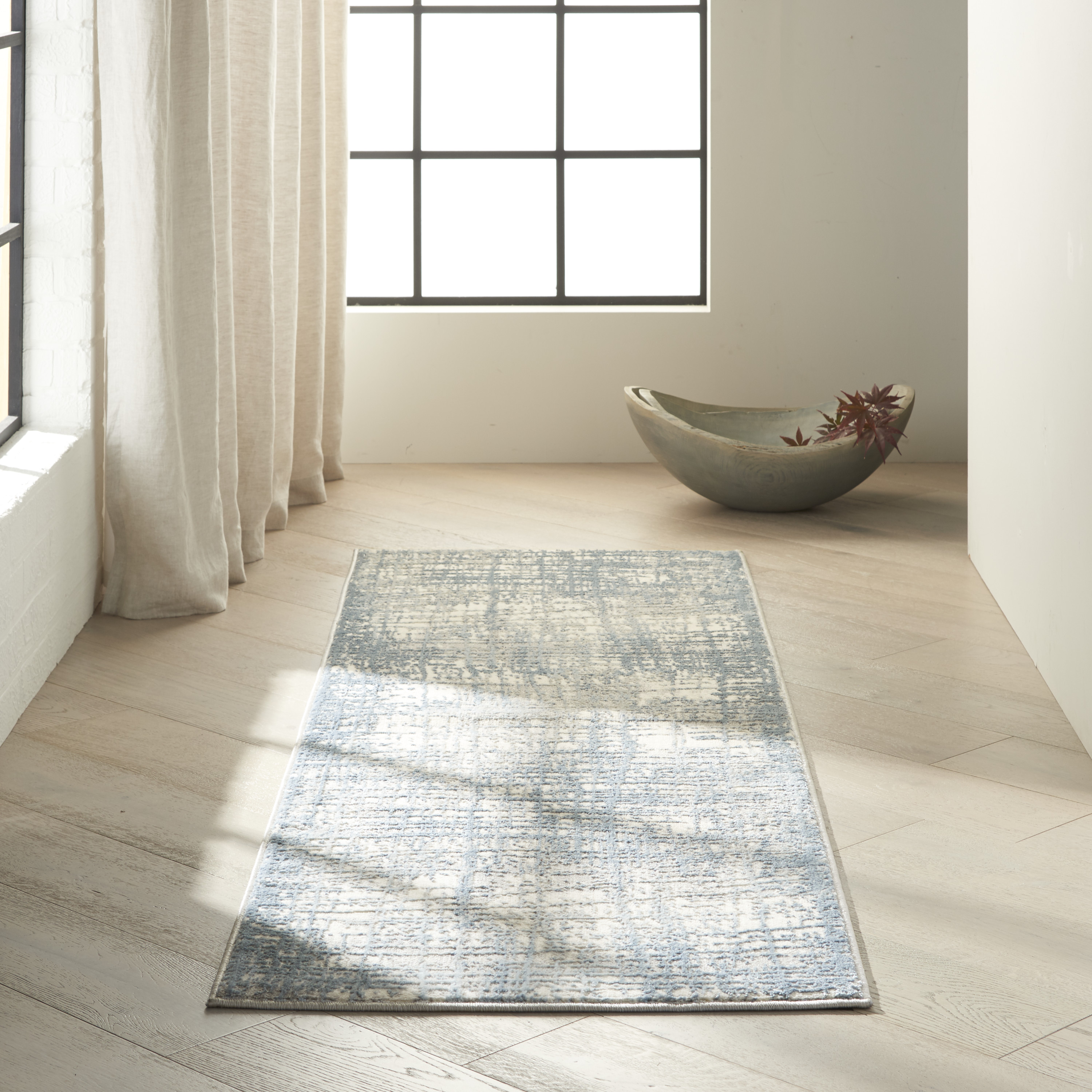 2'3"X7'3" Rug