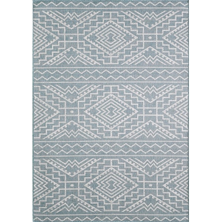 2’7” x 3’11” Rug