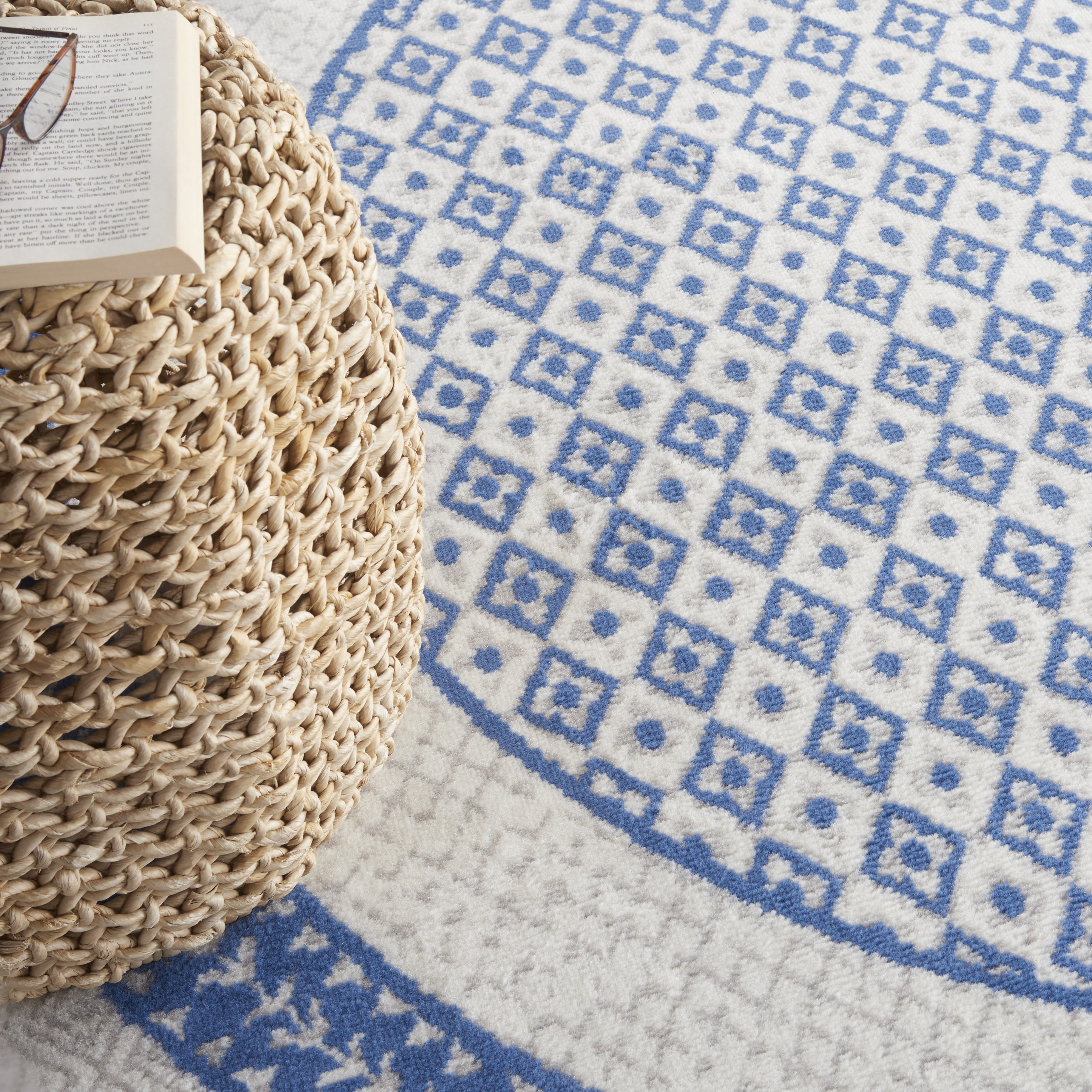 Nourison Whimsicle 8' Round  Rug