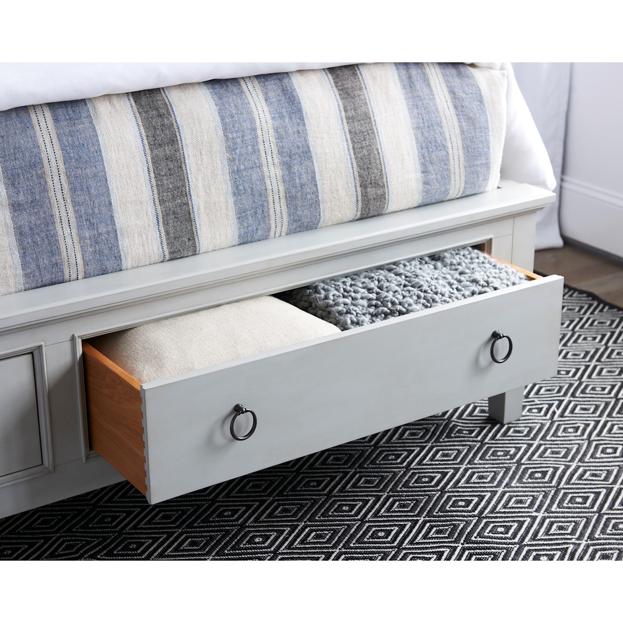 Universal Summer Hill Queen Storage Panel Bed