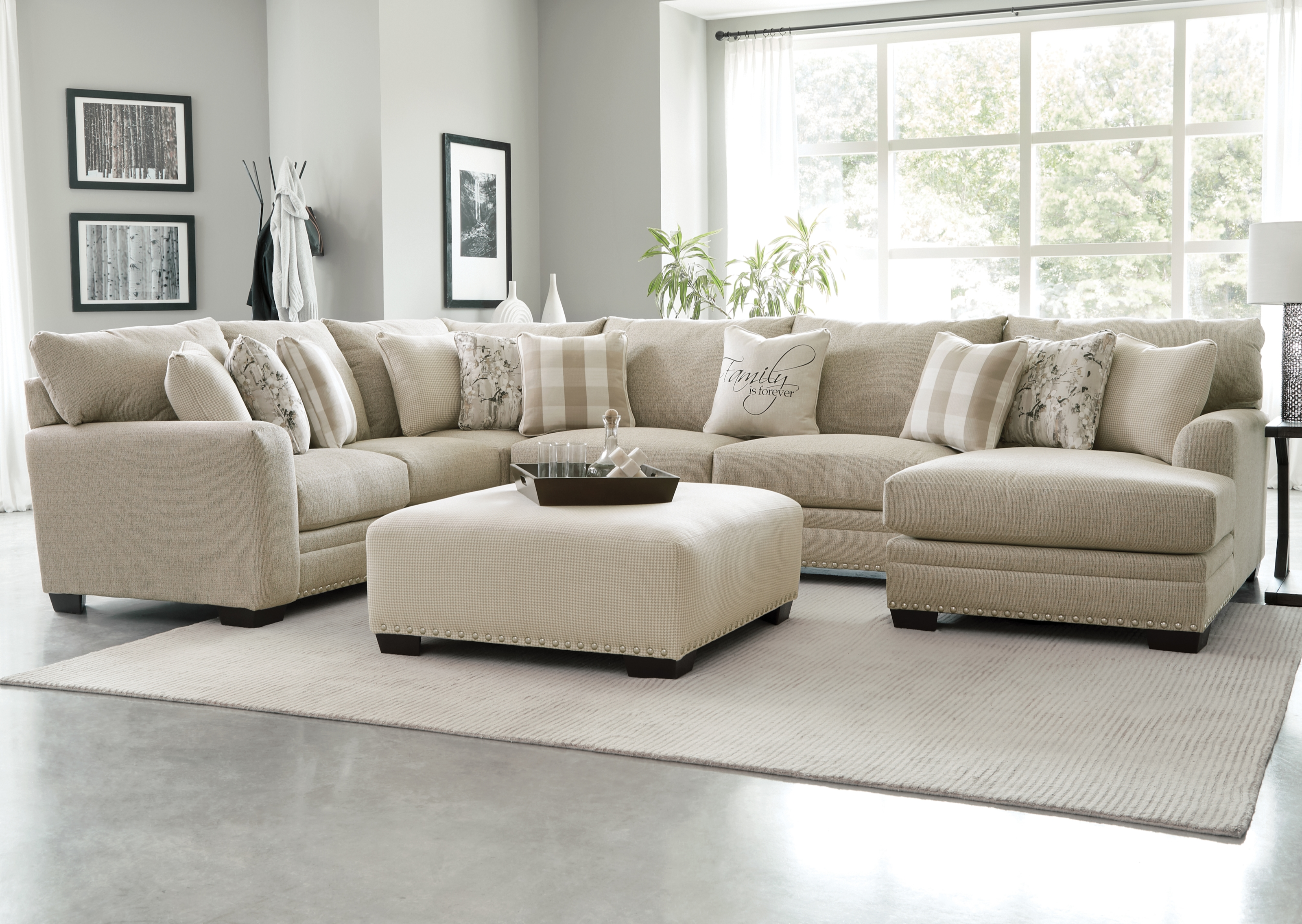 5-Piece Sectional Sofa with Cocktail Ottoman