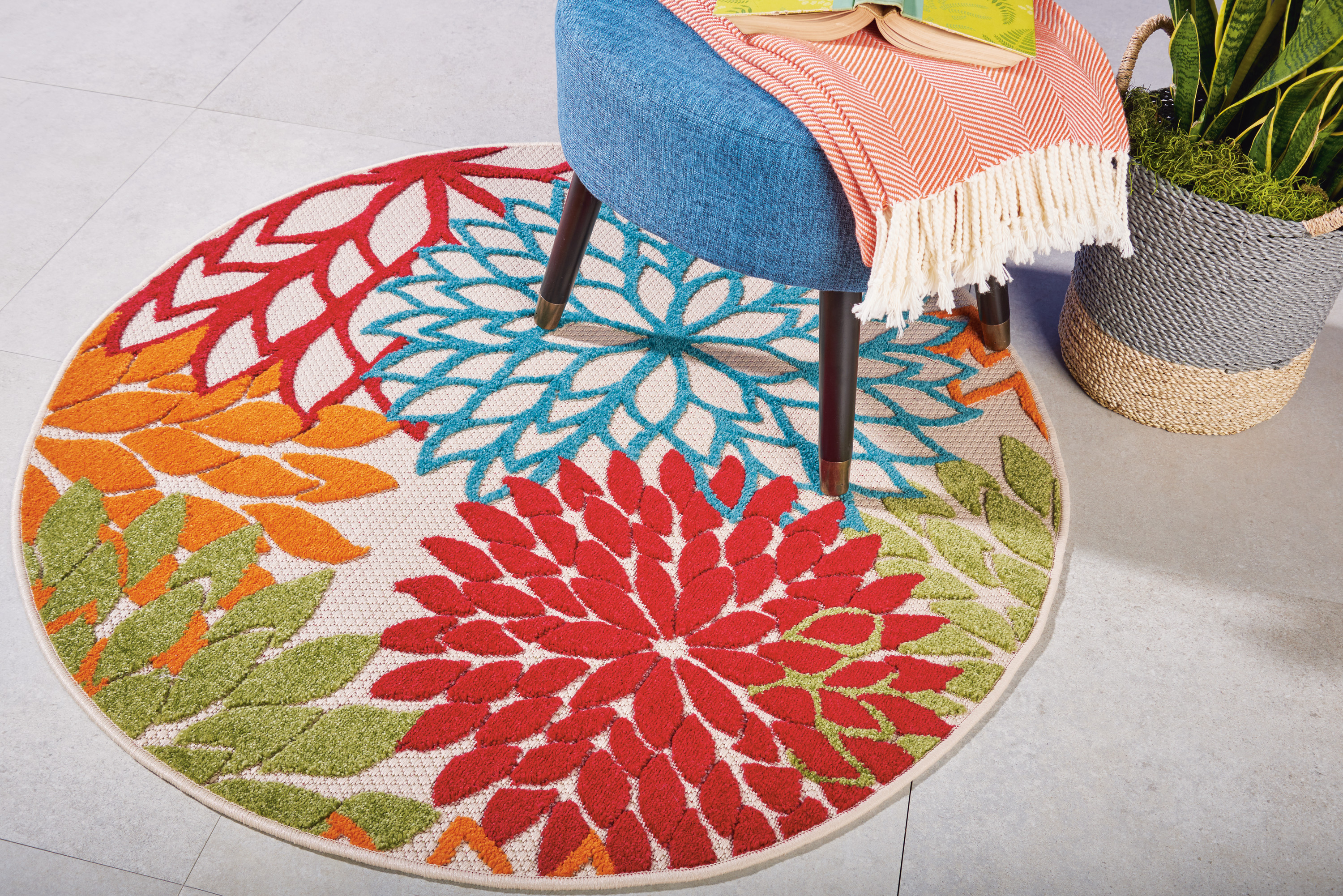 Nourison Aloha 4' Round  Rug