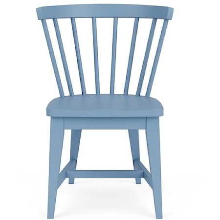 Farmhouse Side Chair with Round Spindle Back Design