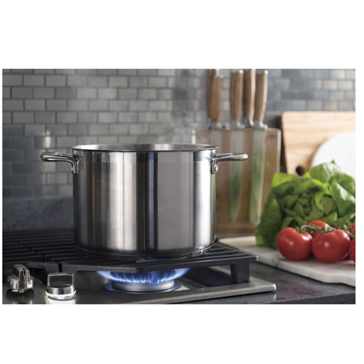 GE Appliances Cooktop Edge-to-Edge Gas Cooktop