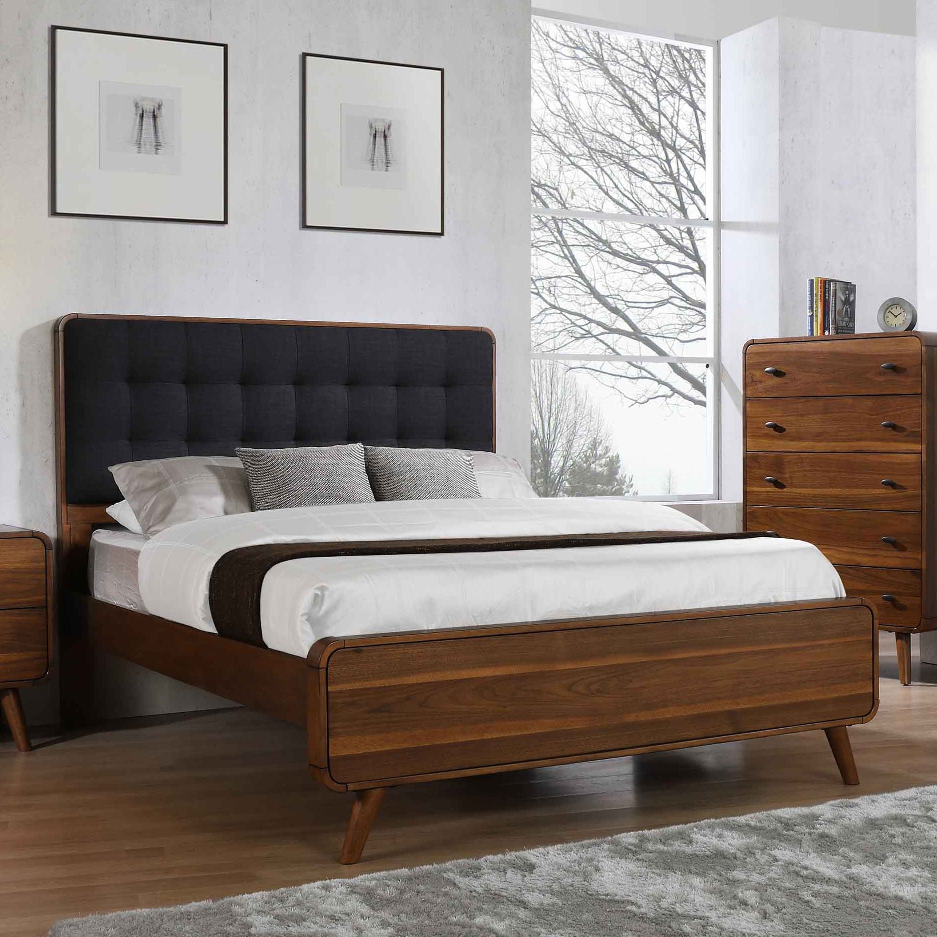 Coaster Robyn Robyn Wood King Platform Bed