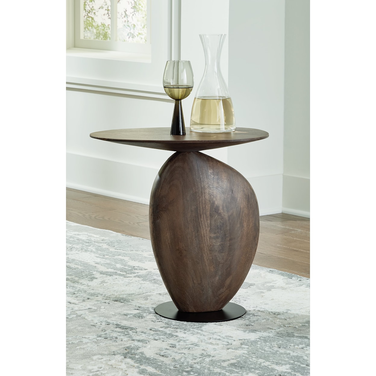 Benchcraft Cormmet Accent Table