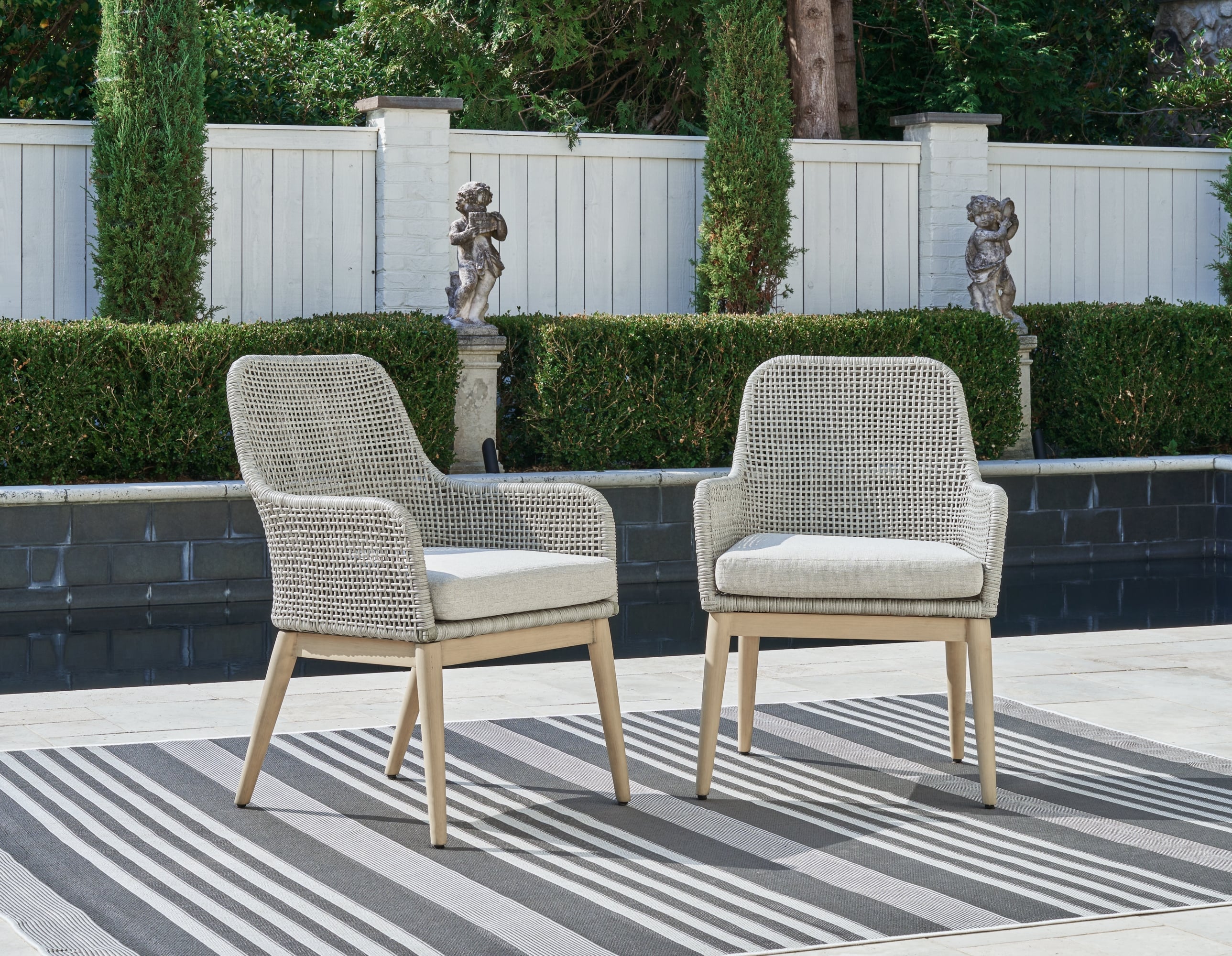 Signature Design by Ashley Seton Creek 7-Piece Outdoor Dining Set