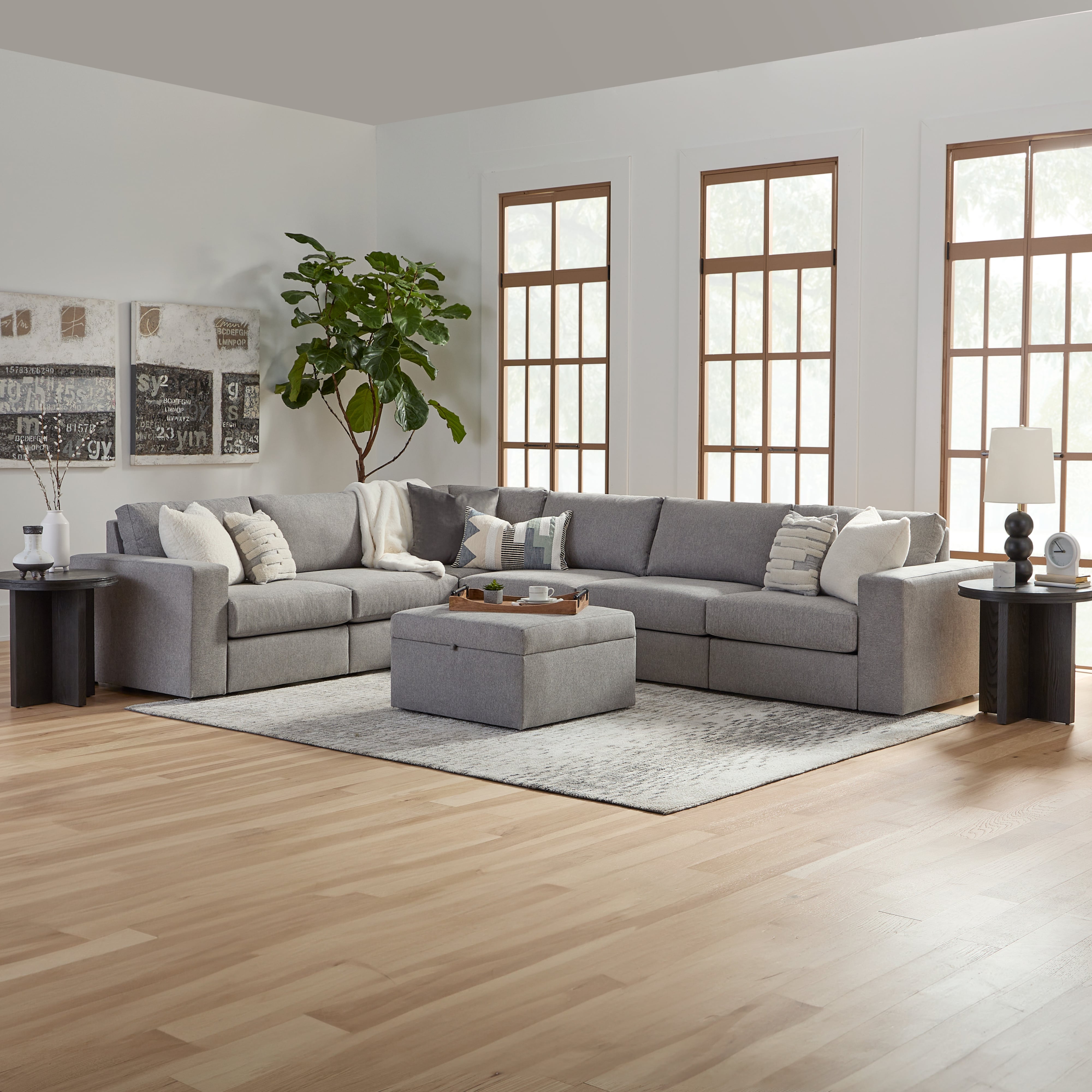 Flexsteel Flex 6-Seat Sectional Sofa and Storage Ottoman