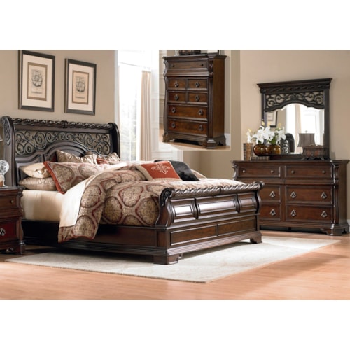 Traditional 4-Piece Queen Bedroom Set with Felt Lined Drawers