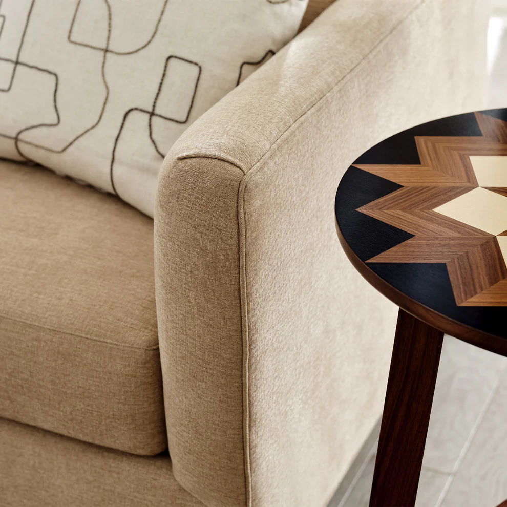 Stickley Hudson Valley 22" Round-Top Side Table w/Lower Shelf