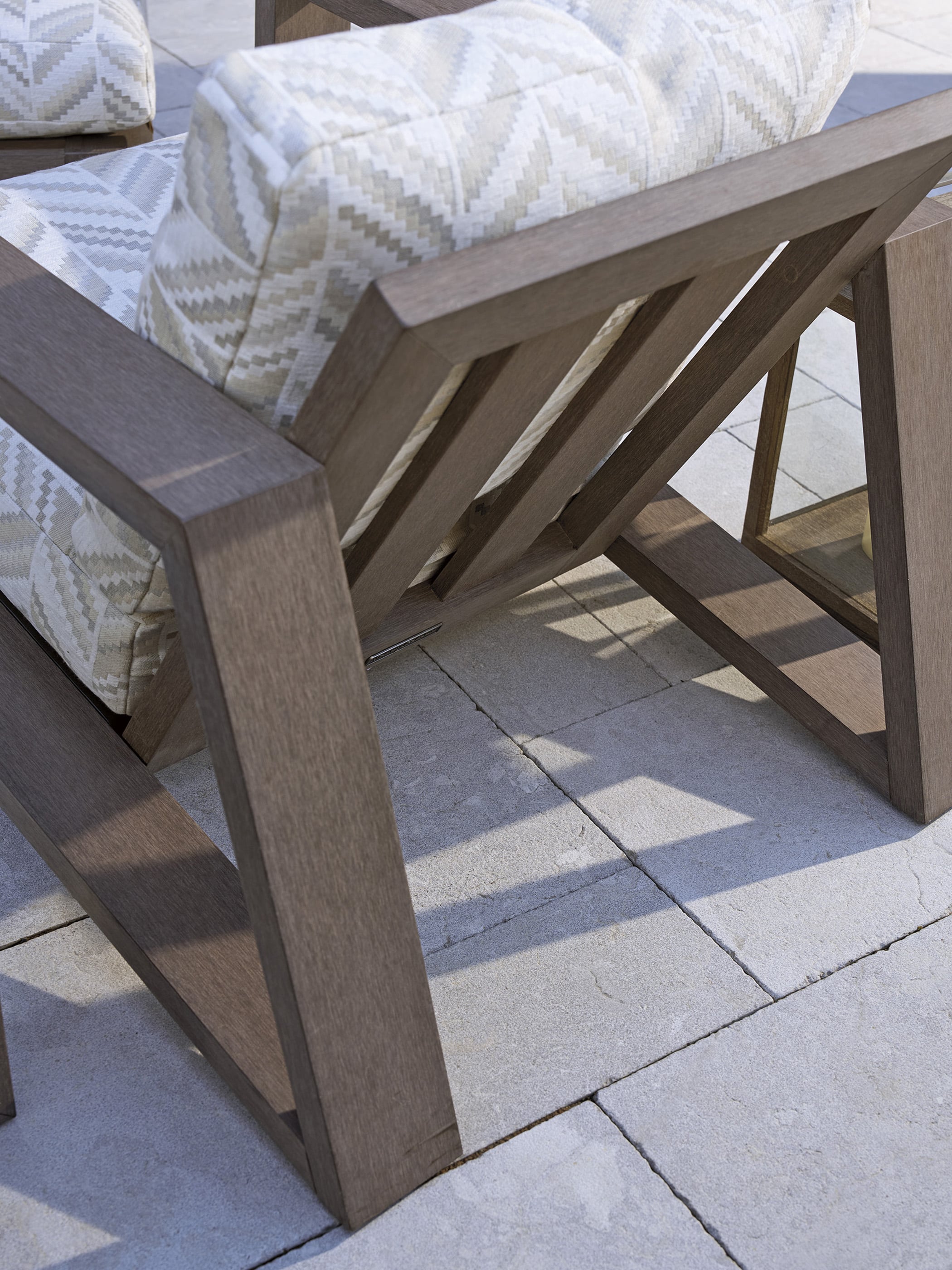 Tommy Bahama Outdoor Living Mozambique Outdoor Lounge Chair