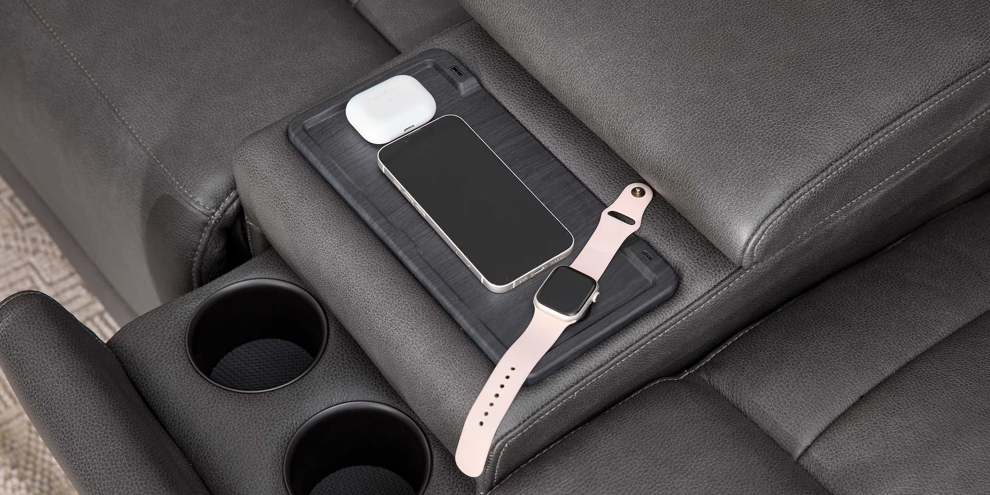 Bassett Club Level - Benson Benson Power Reclining Loveseat w/ Console