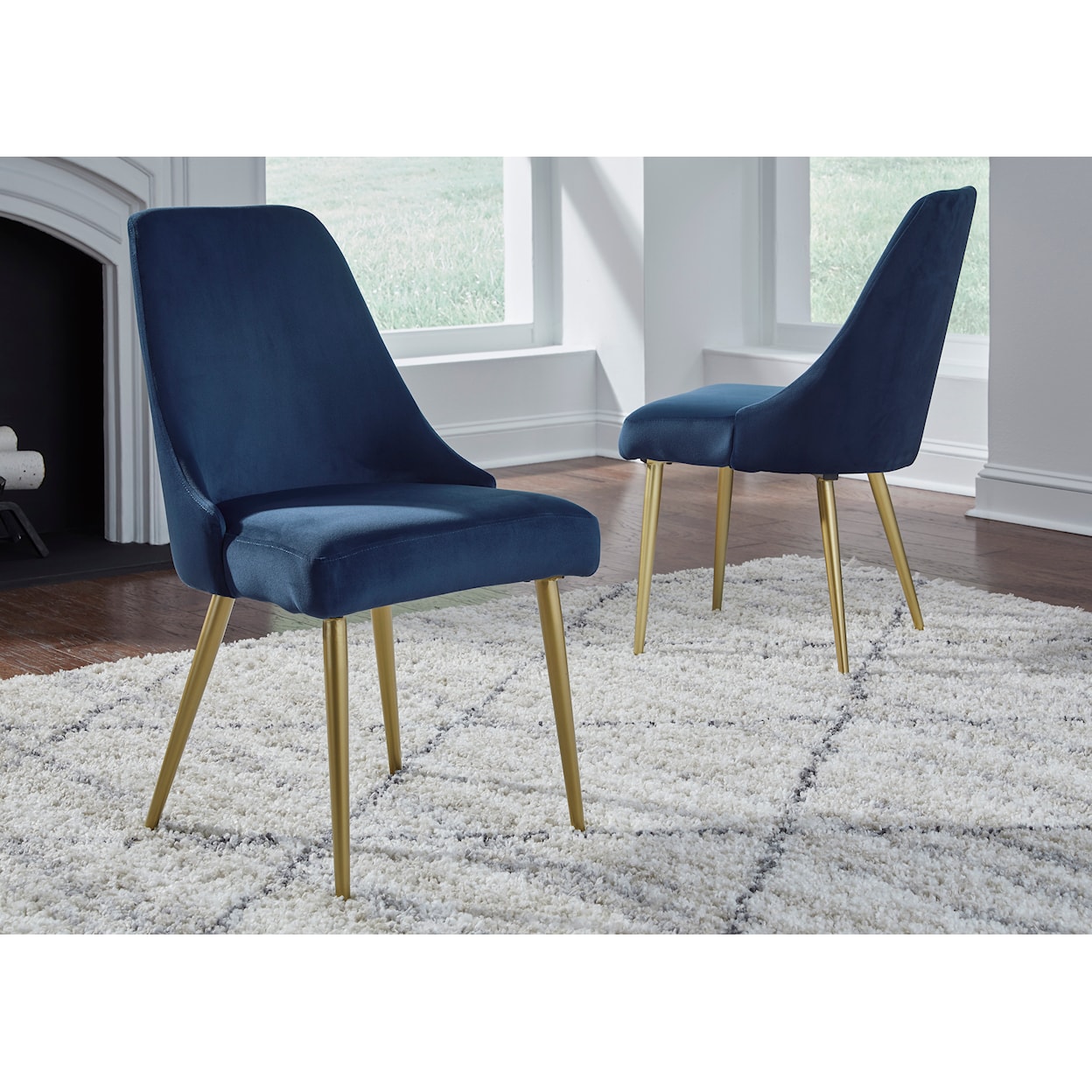 Ashley Signature Design Wynora Dining Chair