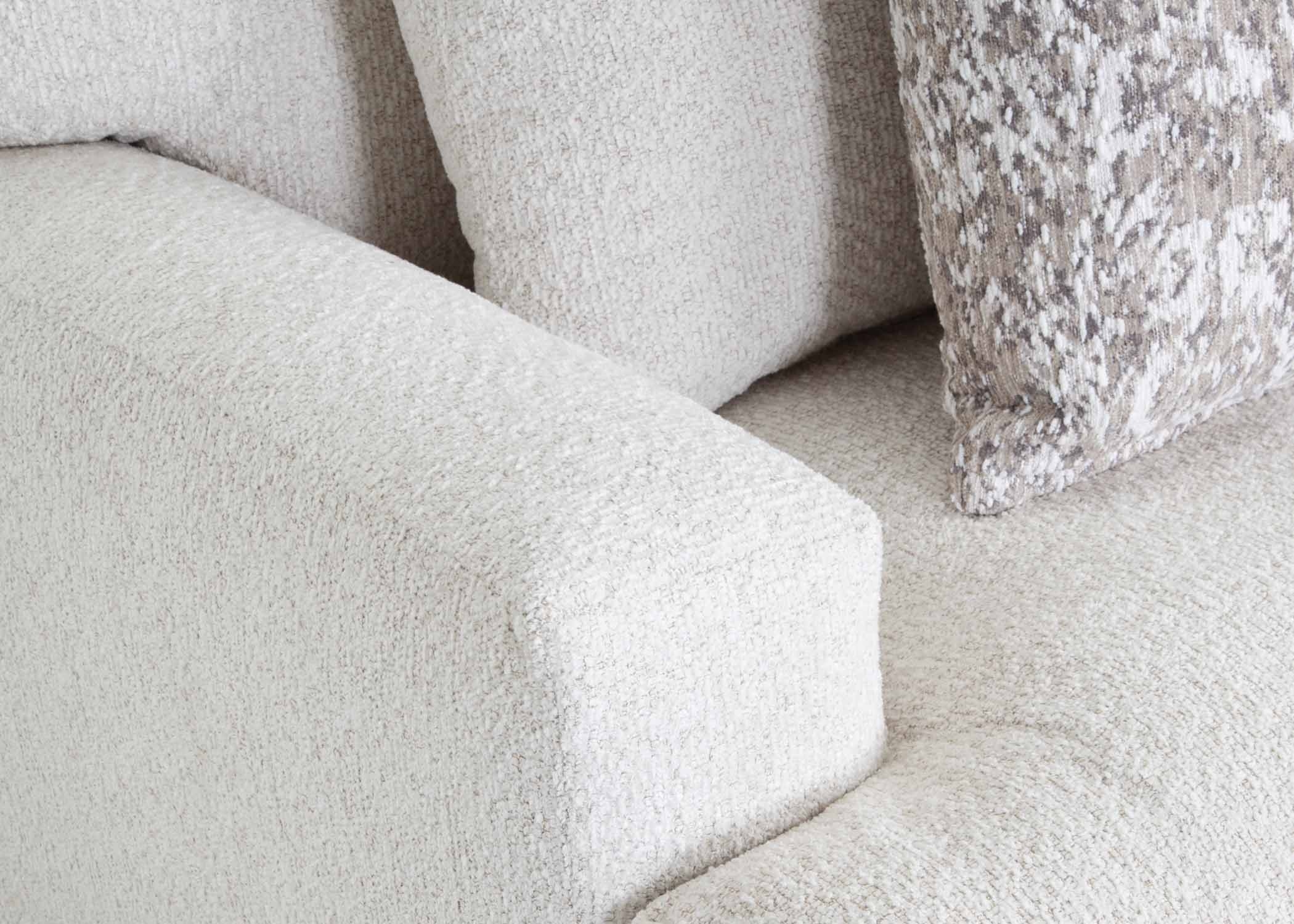 Springfield & Company 809 Minka Loveseat