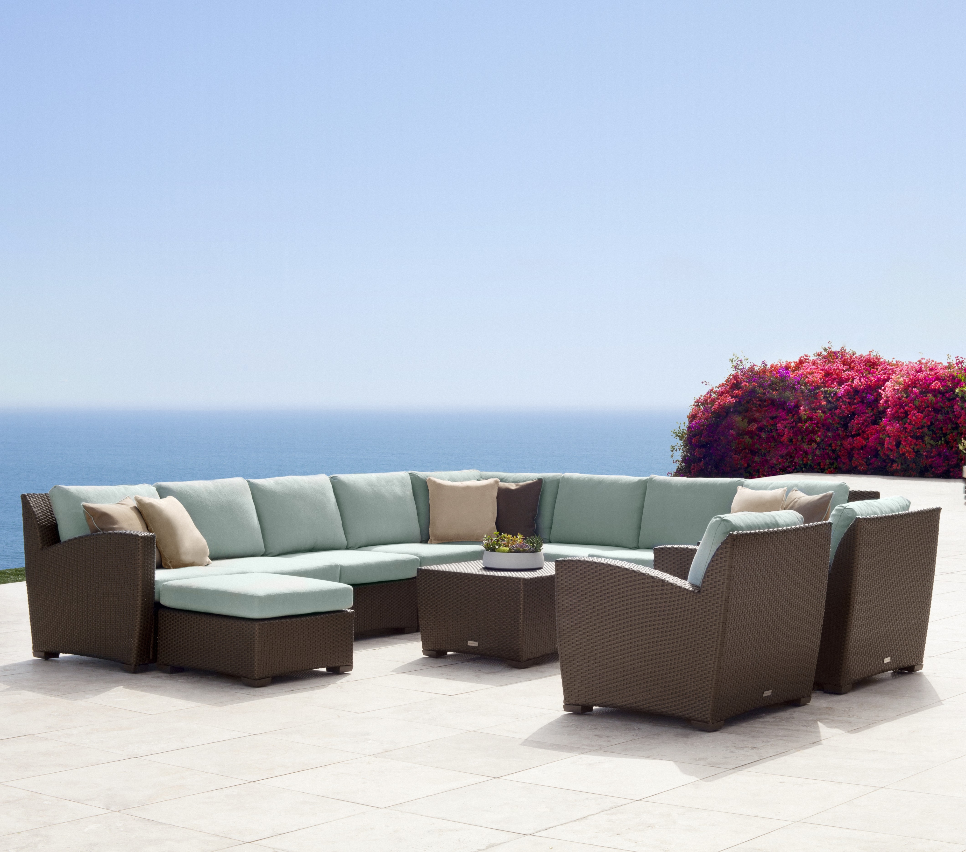 Fusion Wicker Right Arm Loveseat