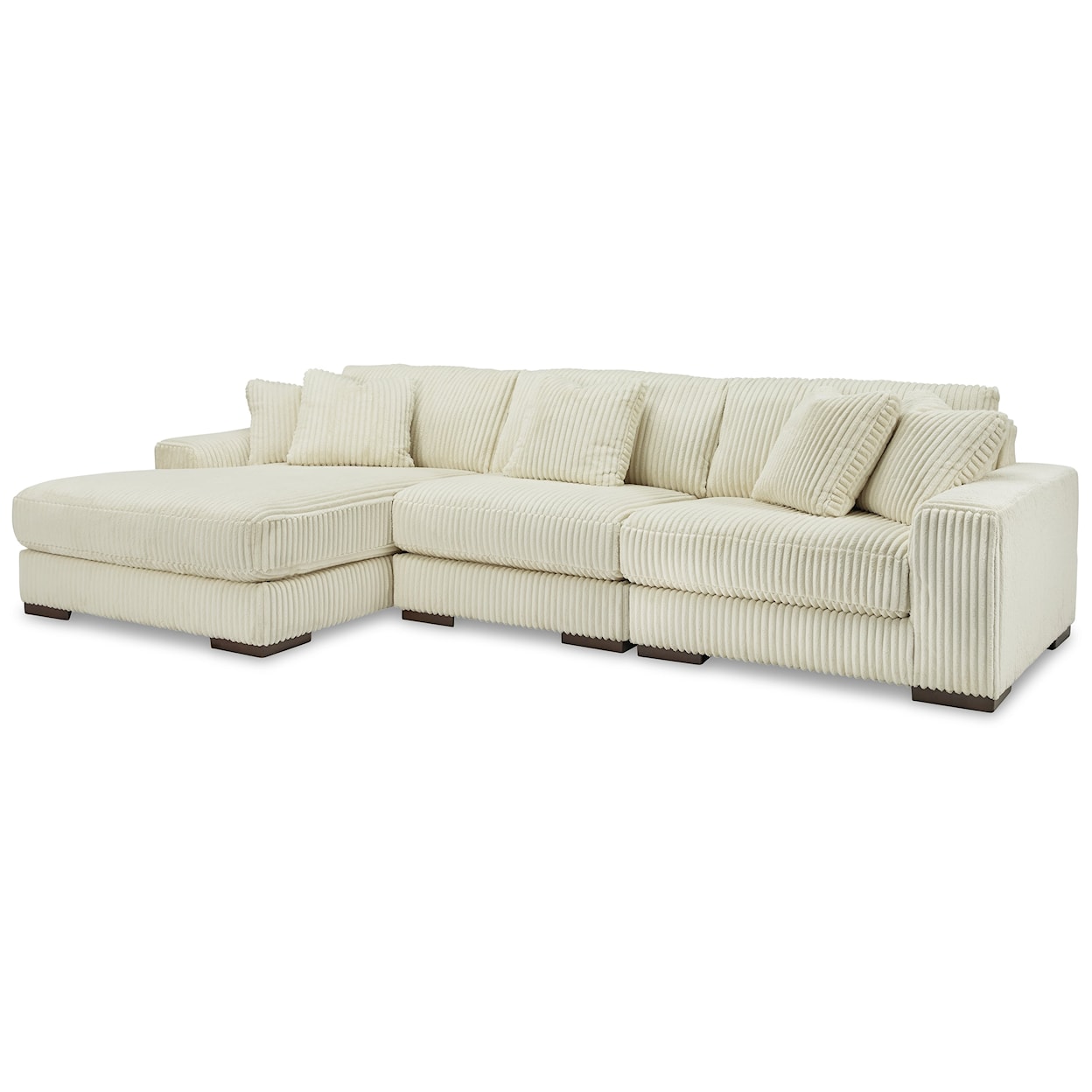 Michael Alan Select Lindyn 3-Piece Sectional With Chaise