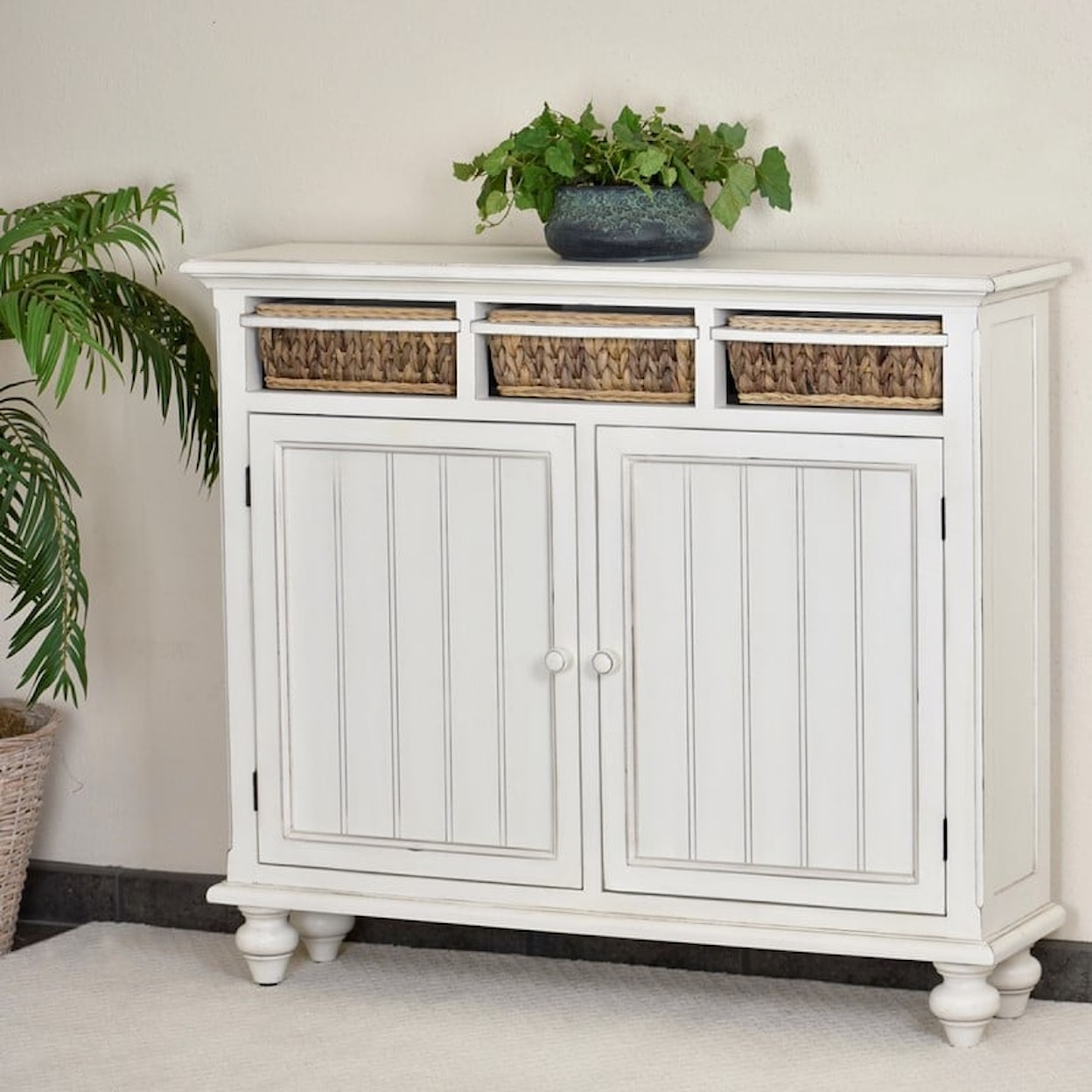 Sea Winds Trading Company Monaco Occasional Entry Cabinet