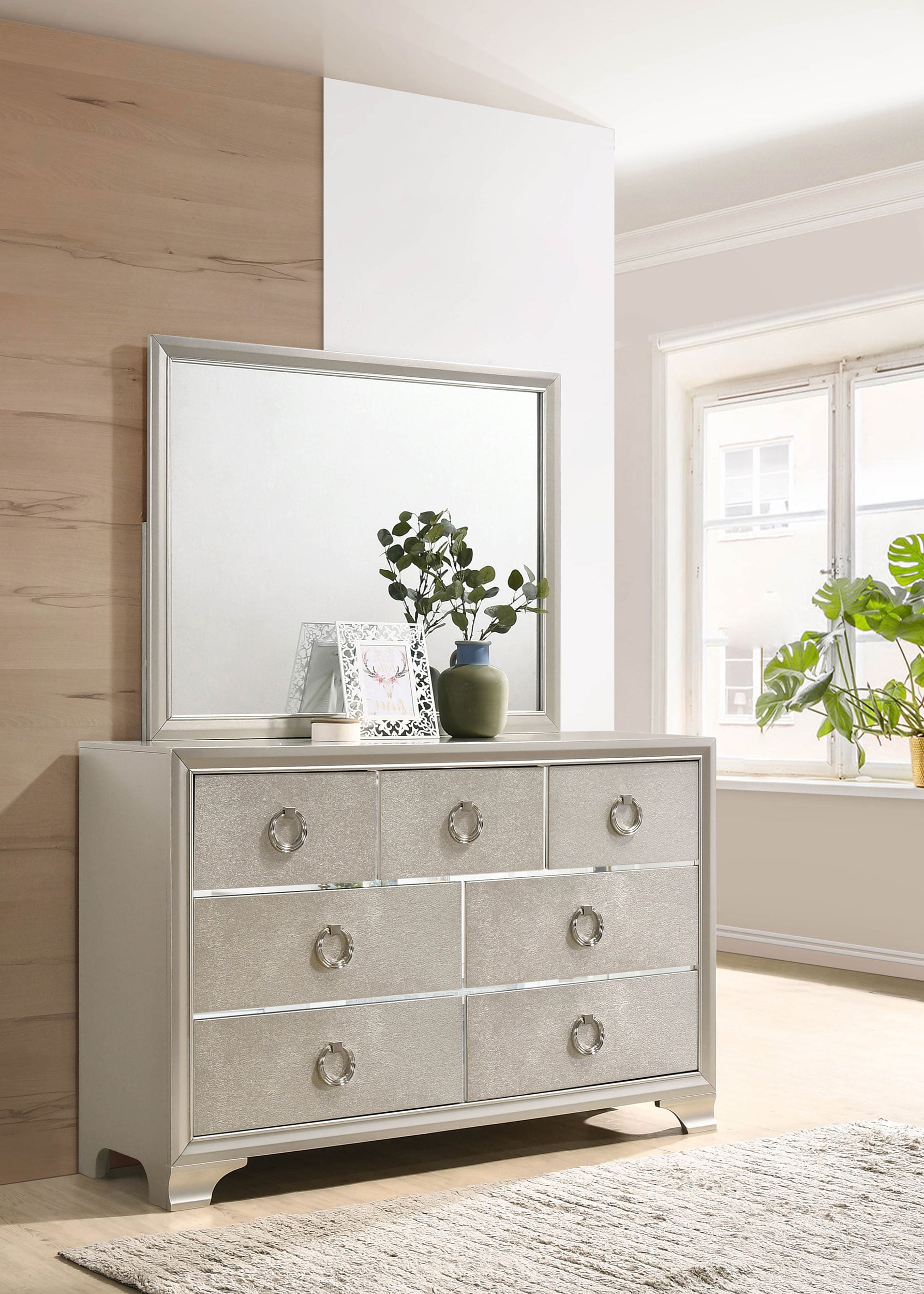 7-drawer Dresser w/ Mirror