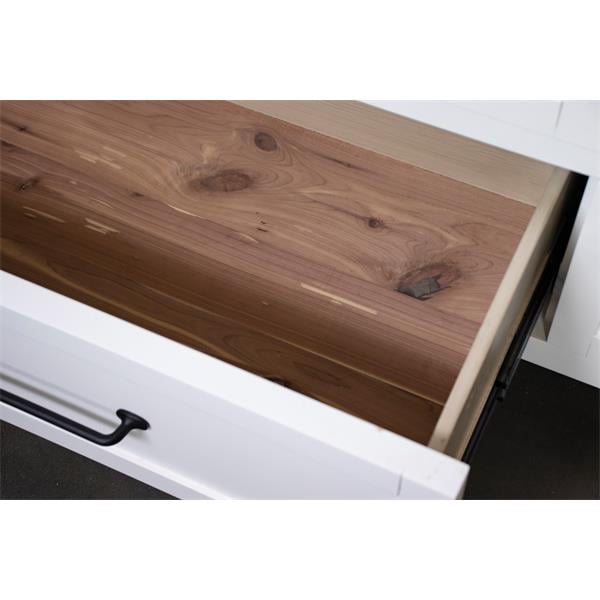 Riverside Furniture Cora 7-Drawer Dresser