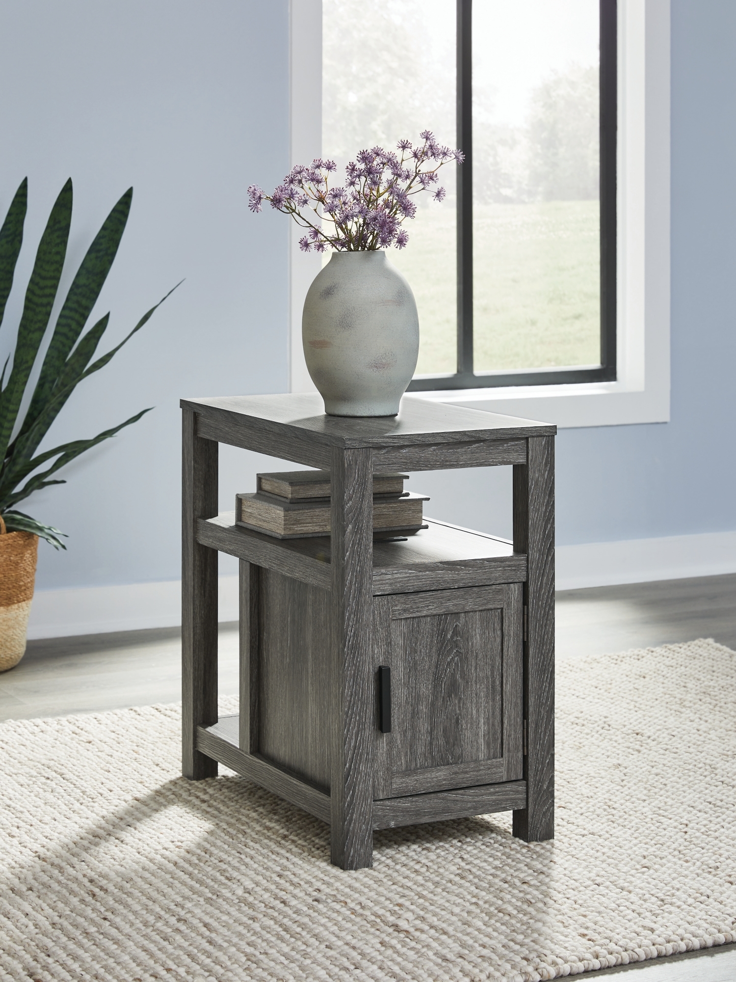 Ashley Signature Design Fendenmore Chairside End Table