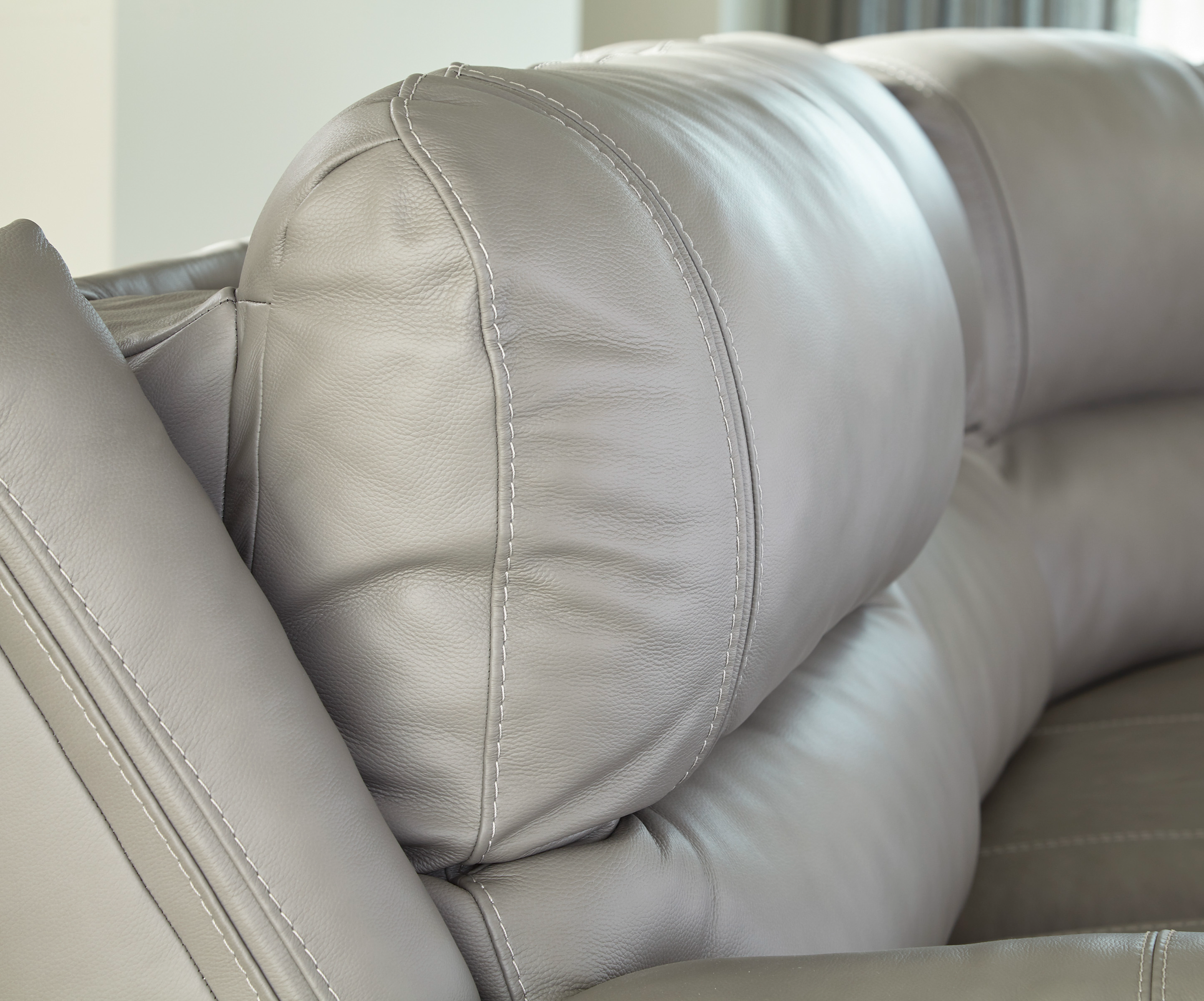 Signature Dunleith U71605S5 Leather Match Power Reclining Sectional