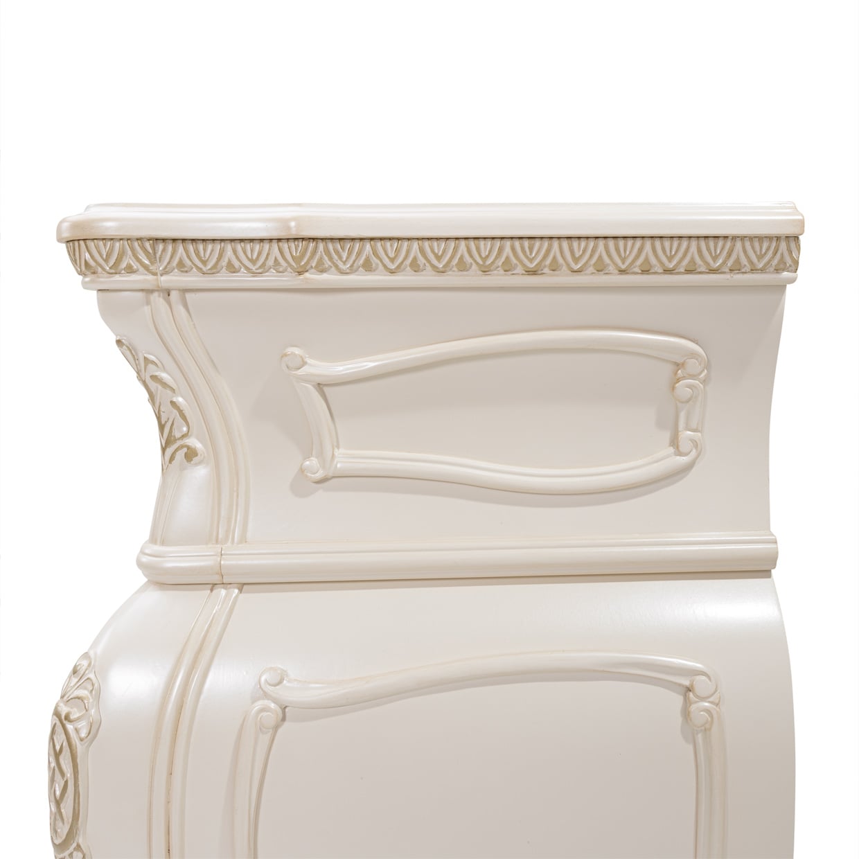 Michael Amini Lavelle Classic Pearl 3-Drawer Sideboard