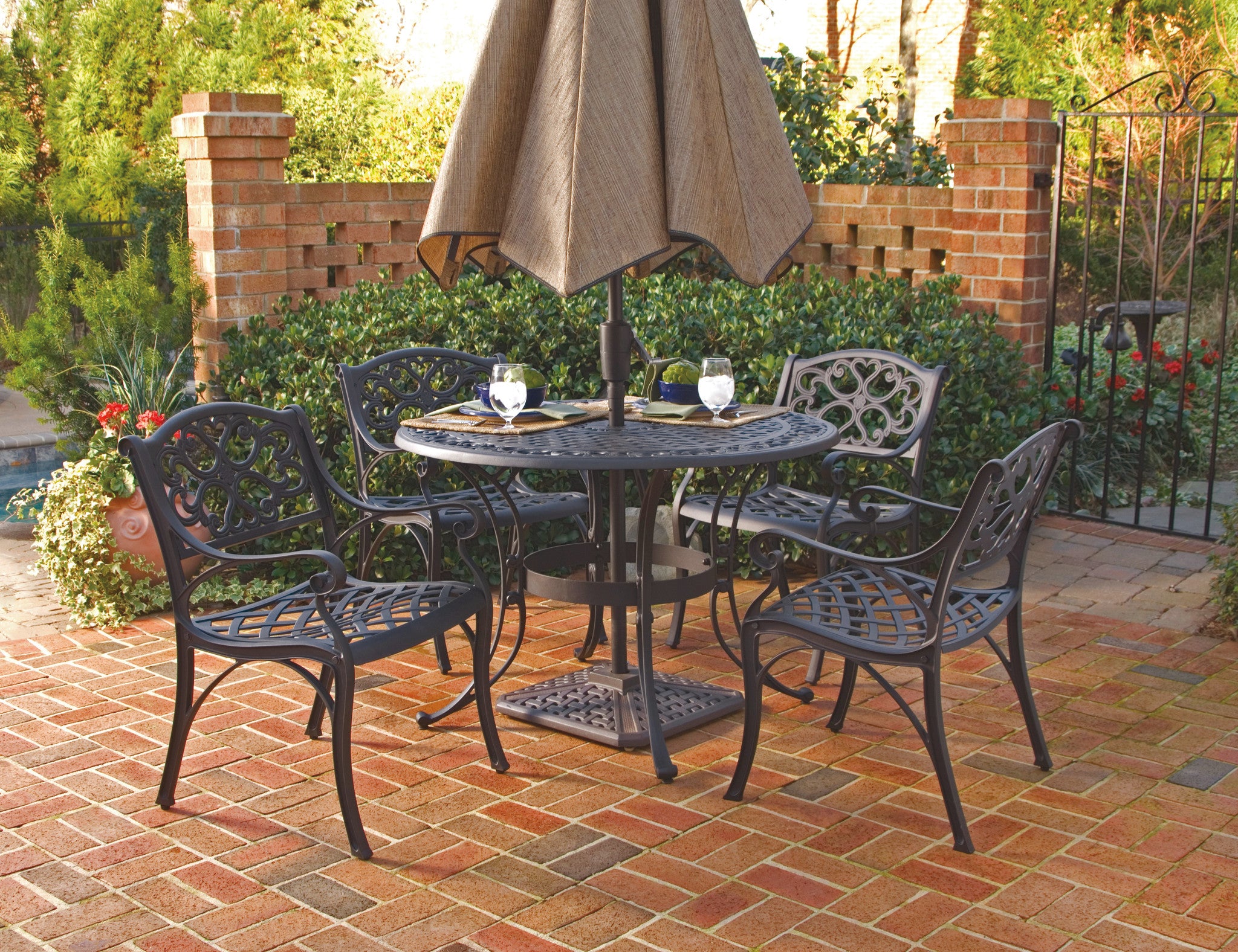 Outdoor Dining Table