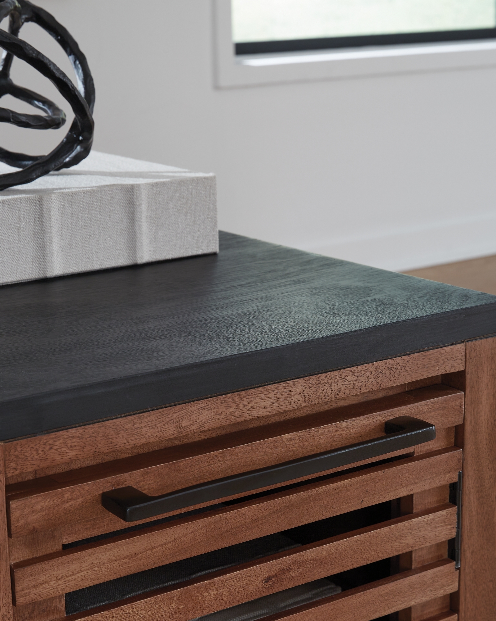 Signature Design by Ashley Kallari Chairside End Table