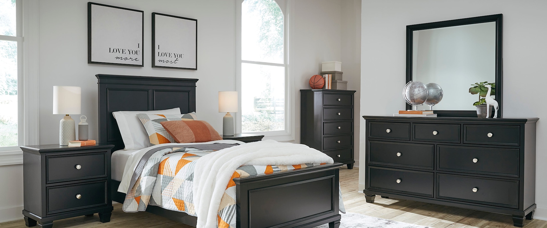 Casual 5-Piece Queen Bedroom Set