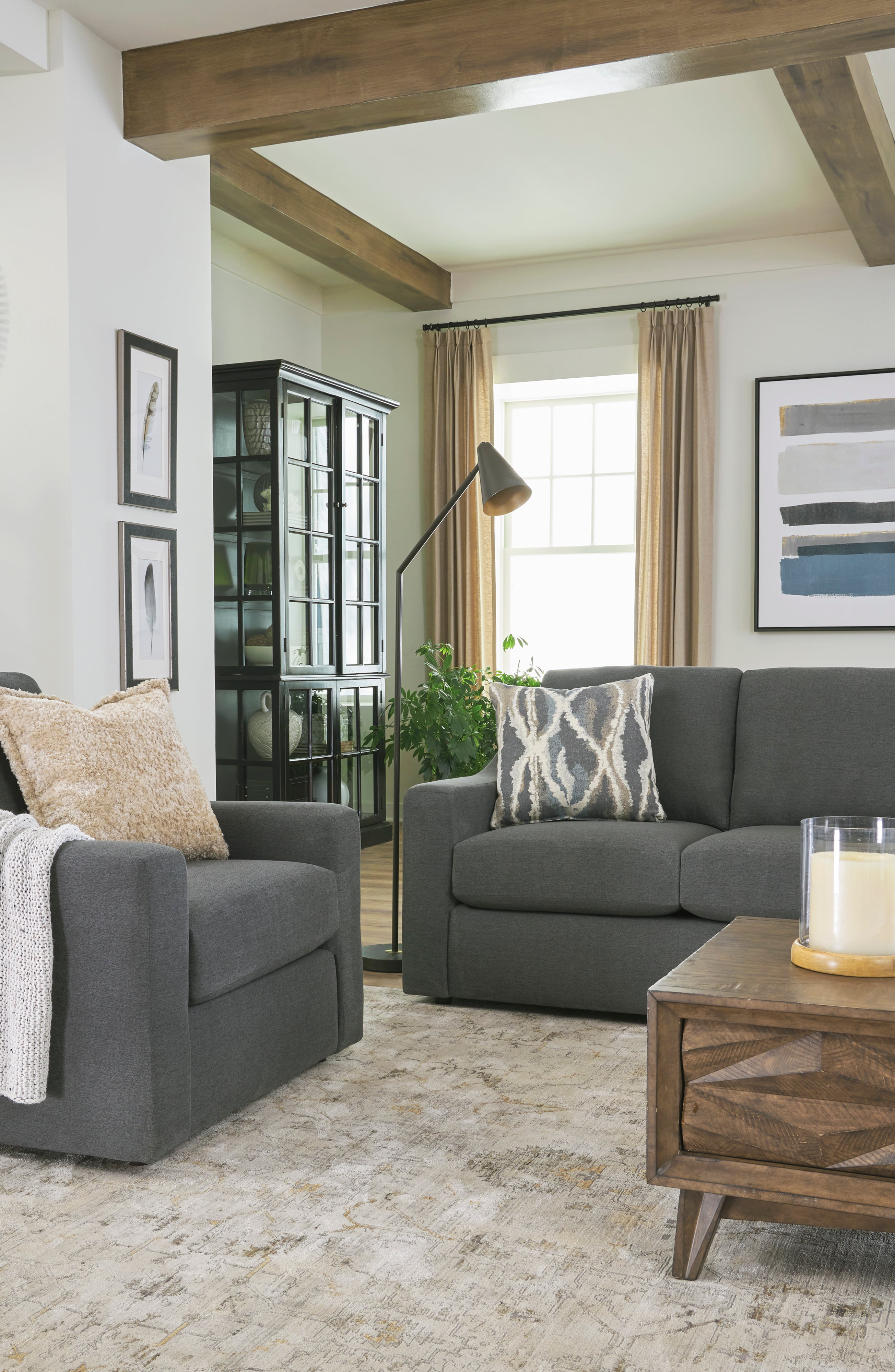 Best Home Furnishings Caverra Chair