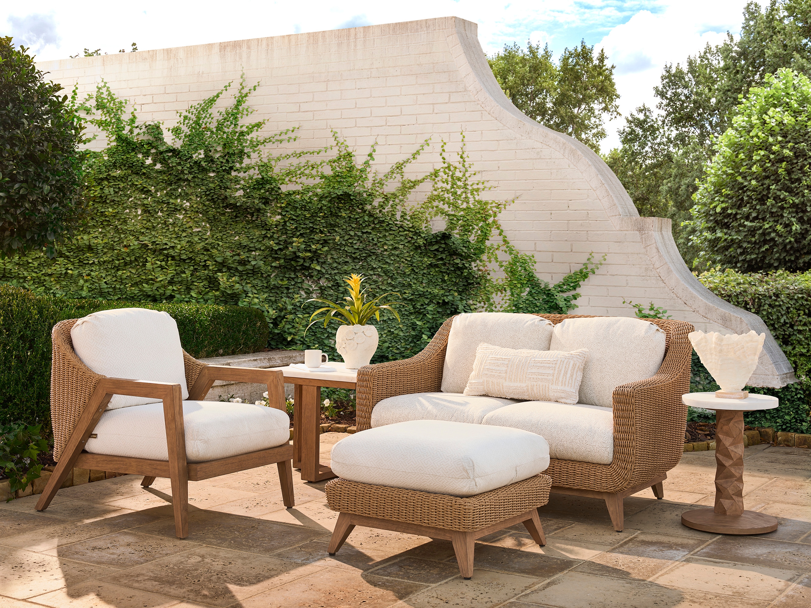 Tommy Bahama Outdoor Living Isle Of Palms Outdoor Loveseat