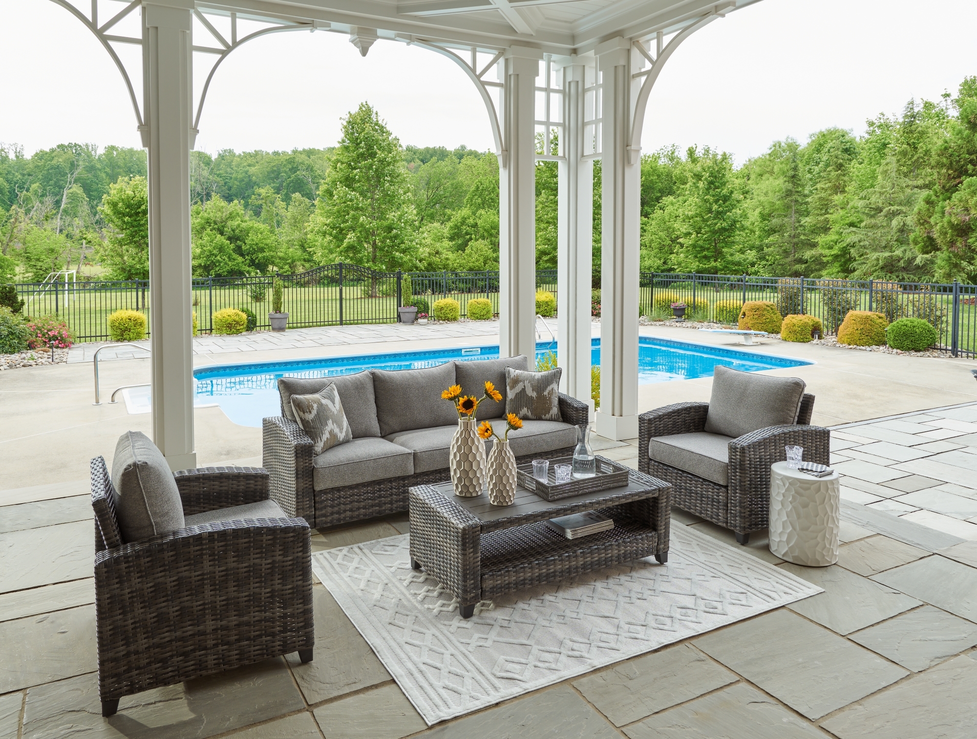 Outdoor Sofa/Chairs/Table Set (Set of 4)