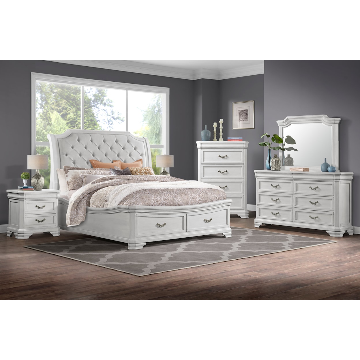 New Classic Furniture Lyndhurst Queen Upholstered Bed