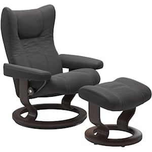 Casual Medium Reclining Chair with Classic Base
