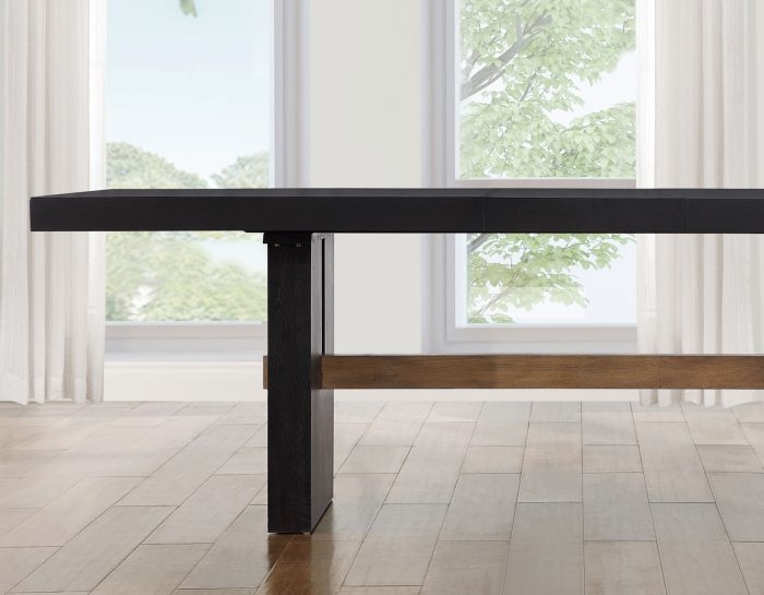 Steve Silver Aubrey Dining Table