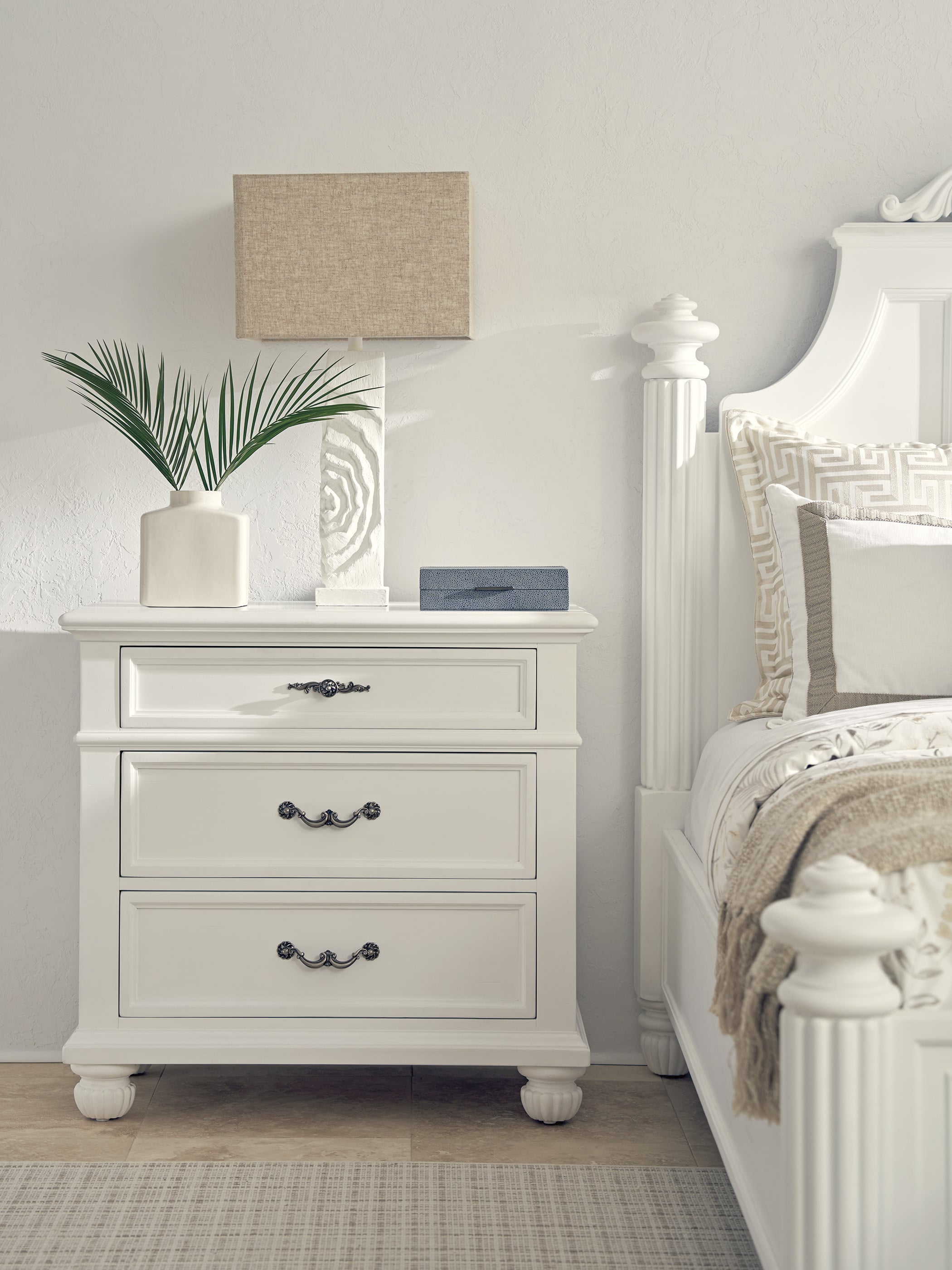 Barclay Butera Villa Blanca Caruso Nightstand