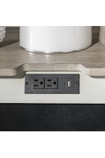 Outlets and USB/USB-C Charging