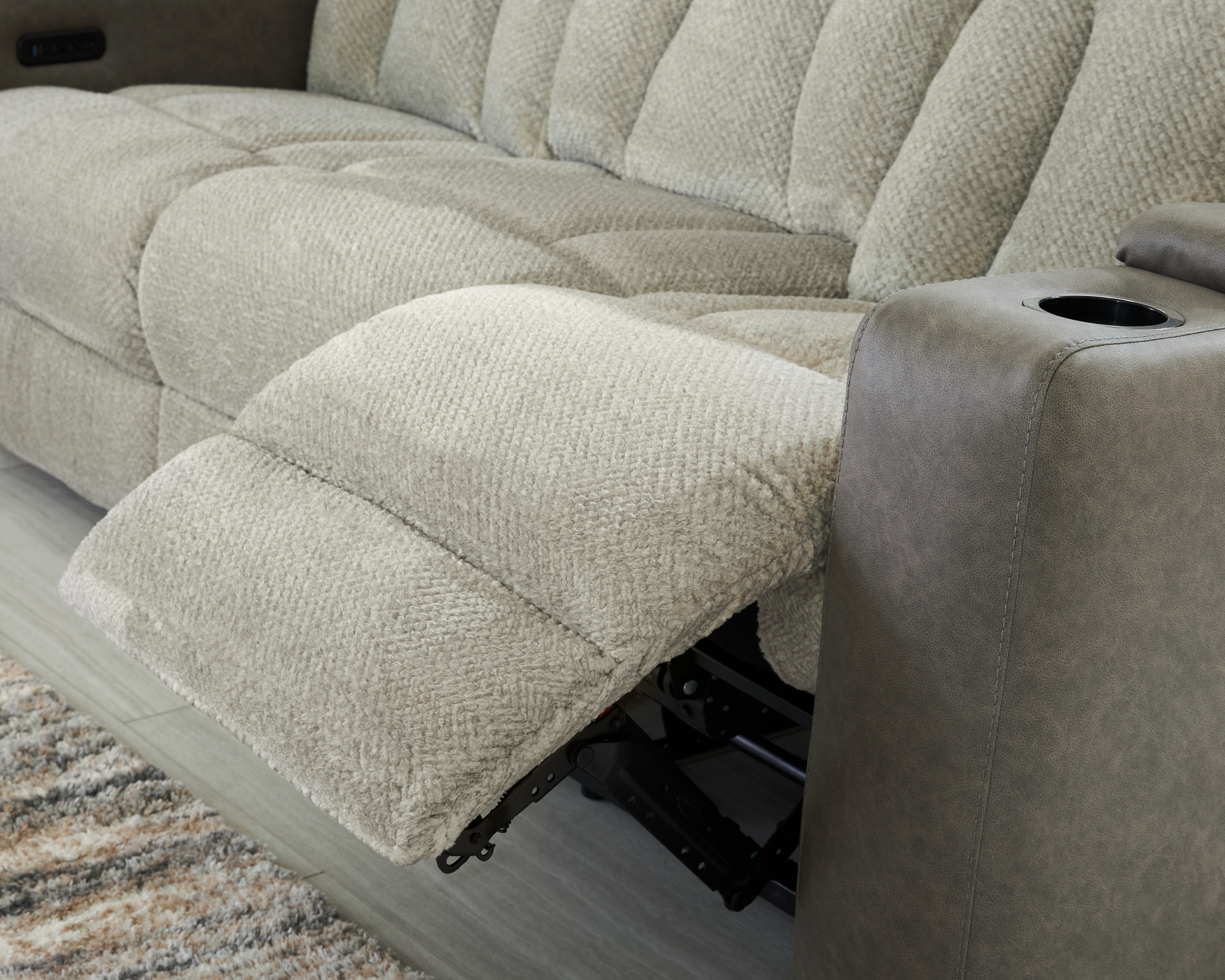 Signature Design by Ashley Stately Check Pwr Rec Sofa With Adj Headrest