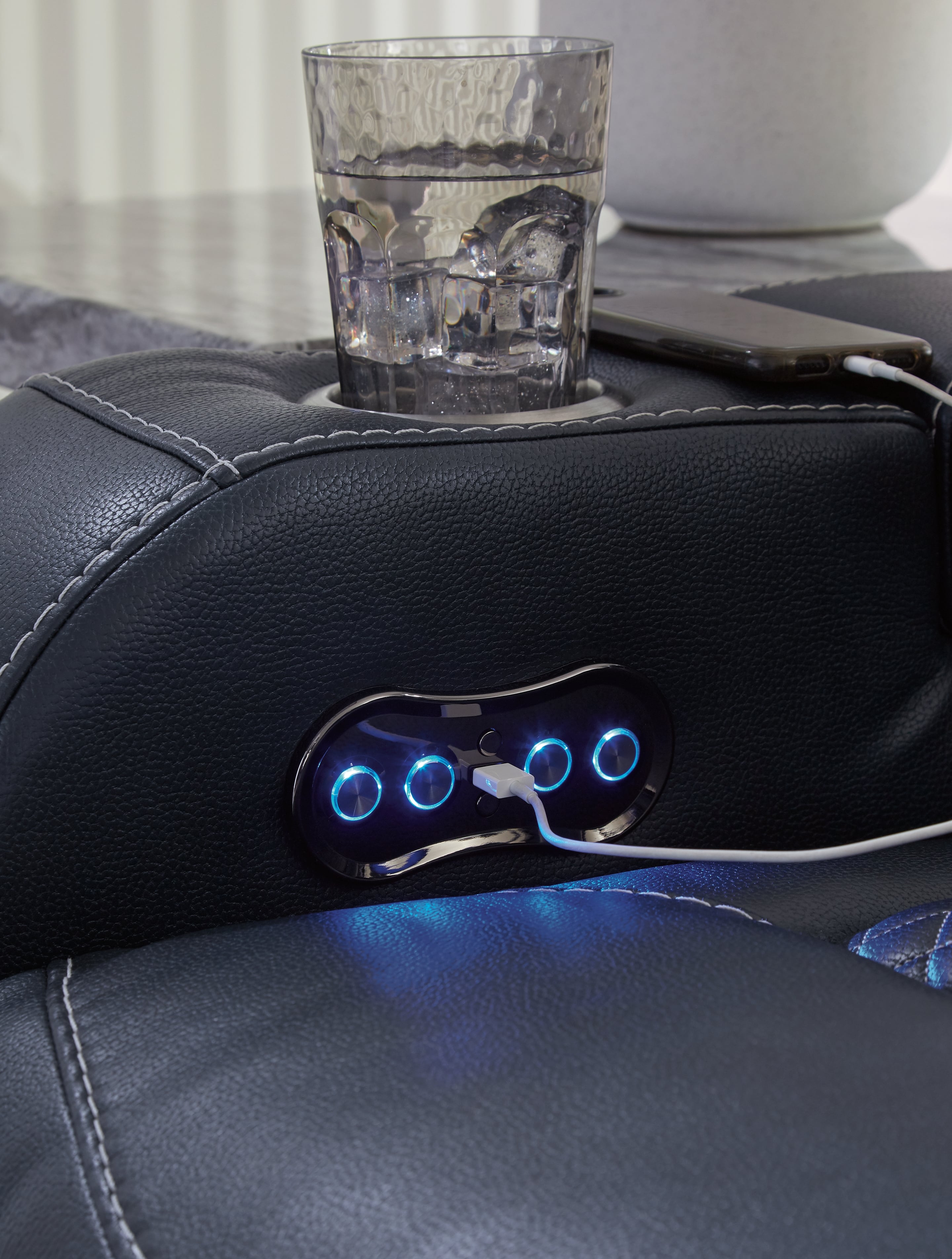 Signature Design by Ashley Fyne-Dyme Living Room Set