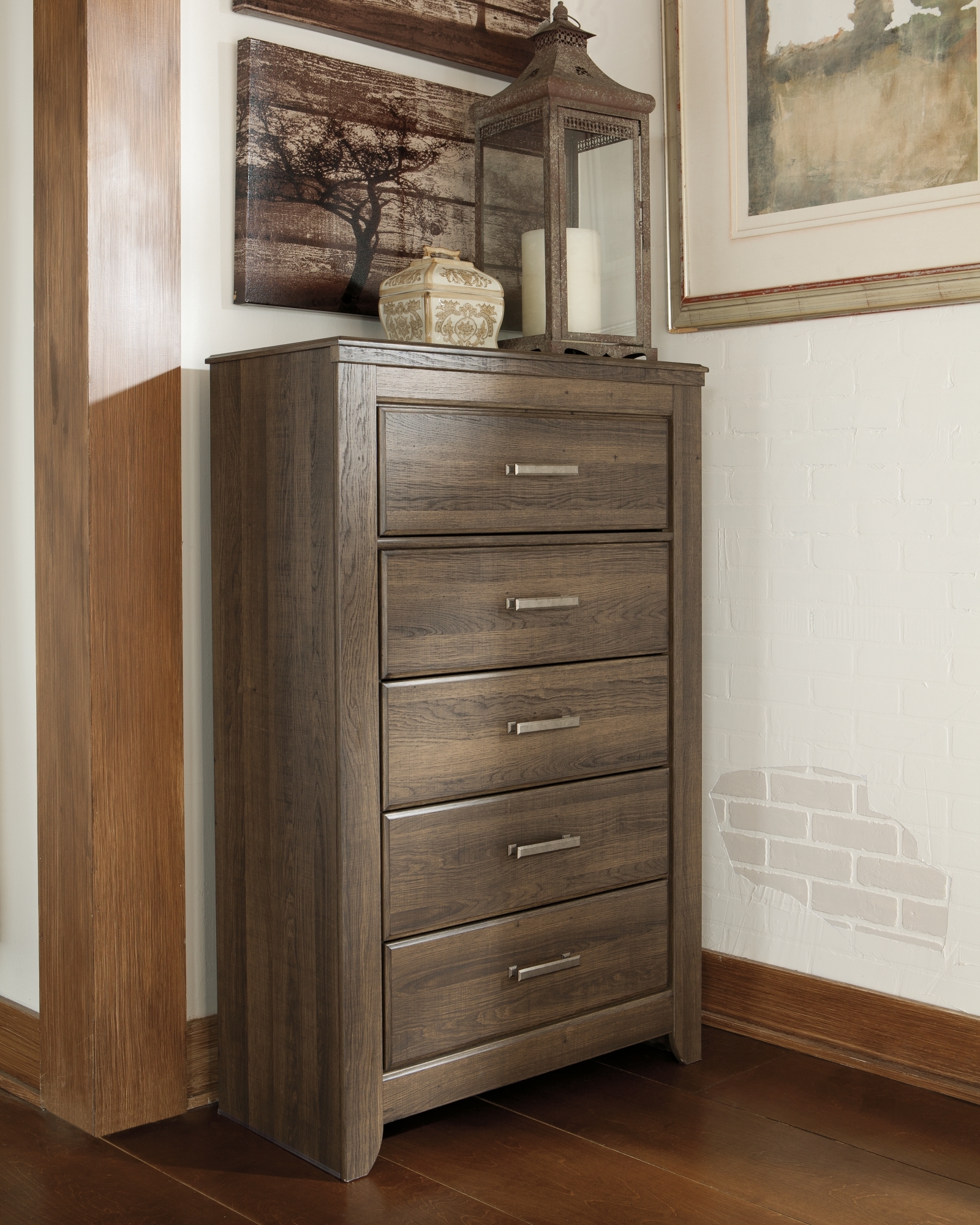 Signature Design by Ashley Juararo Queen Bedroom Set