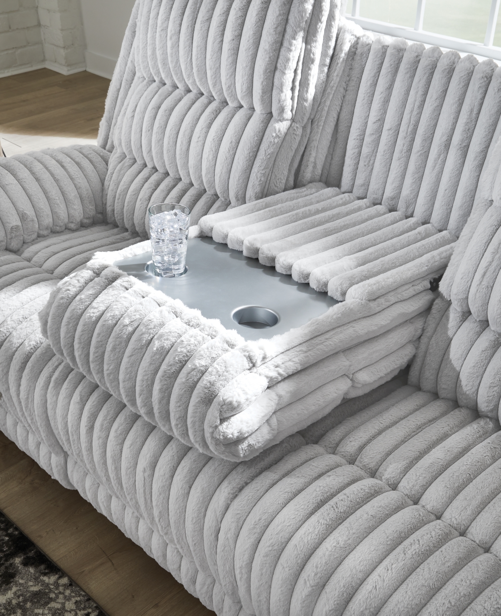 Signature Design by Ashley Rhine Falls Rec Pwr Sofa W/ Drop Down Table