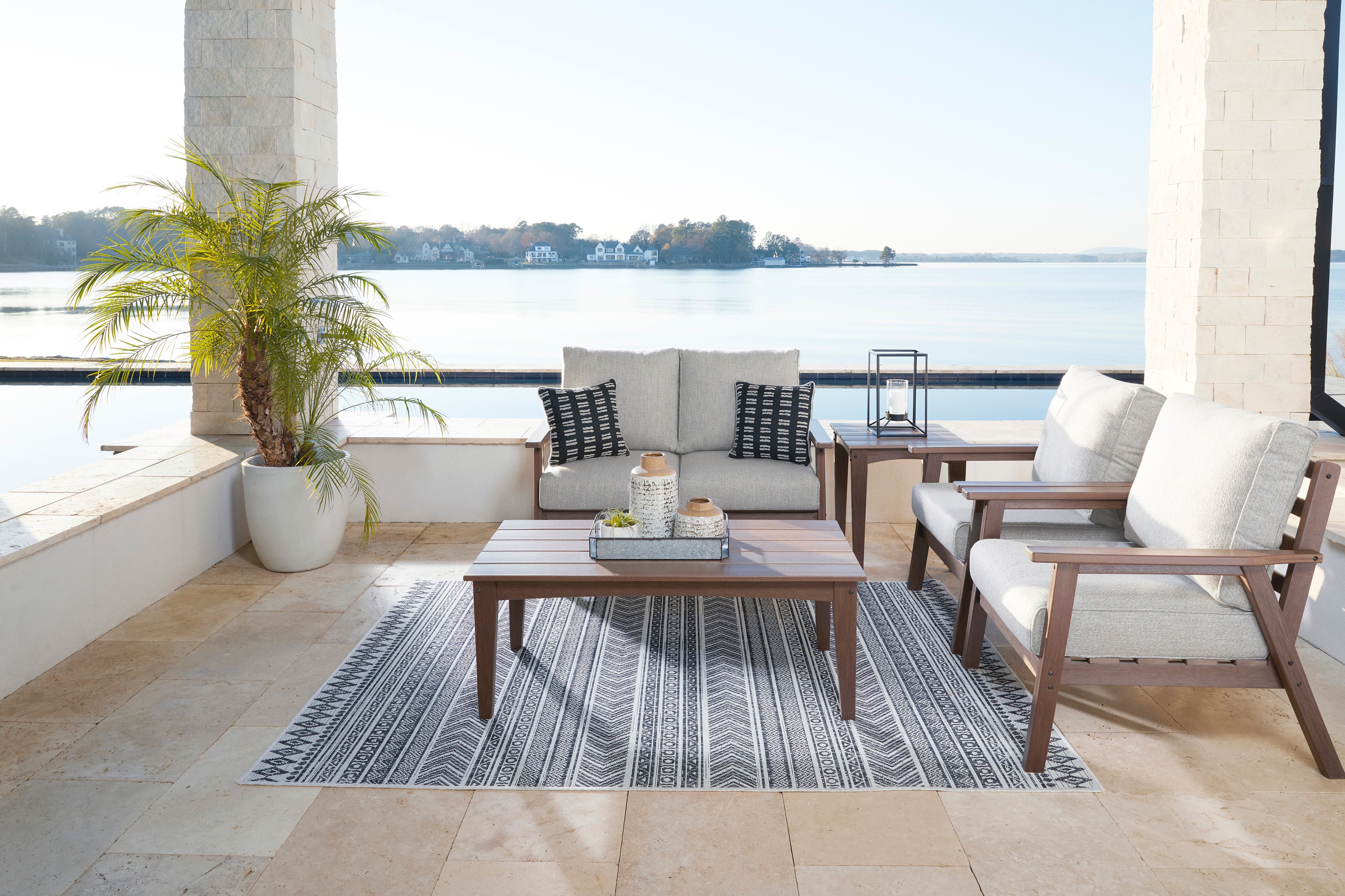 Signature Design by Ashley Emmeline P420820C Outdoor Lounge Chair