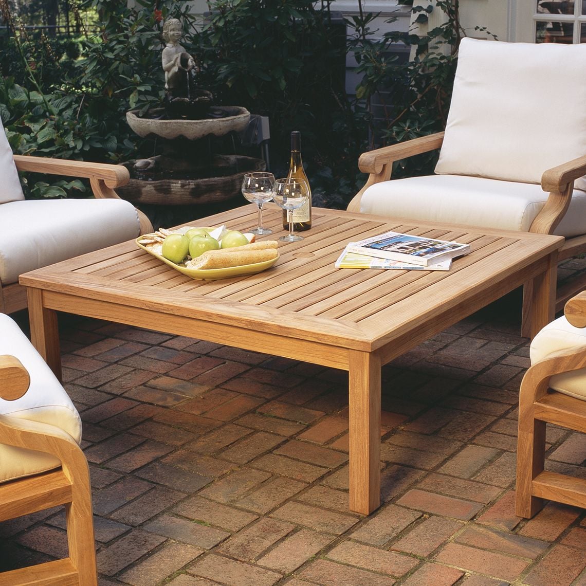 Outdoor Coffee Table with Umbrella Hole