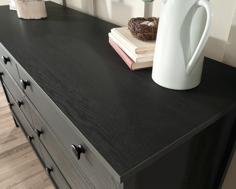 Dawson Trail Dresser Rao