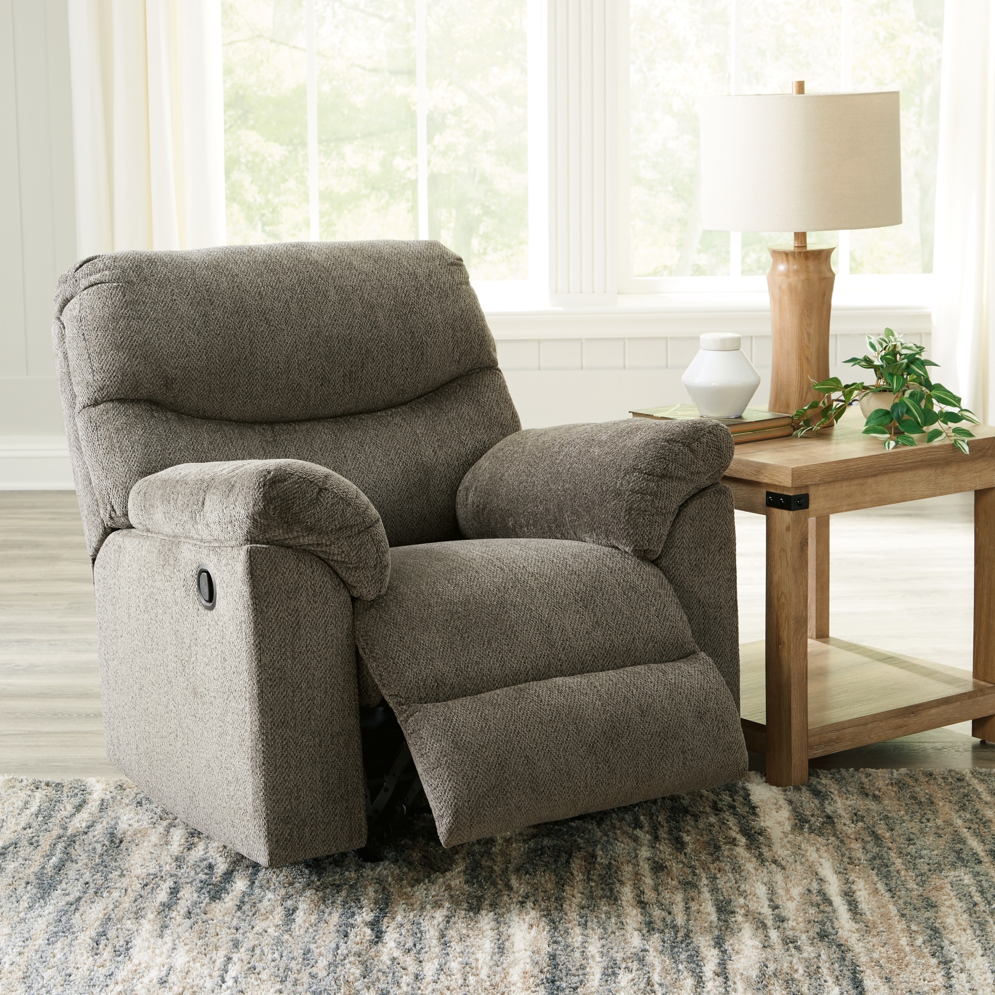Signature Design by Ashley Alphons Rocker Recliner