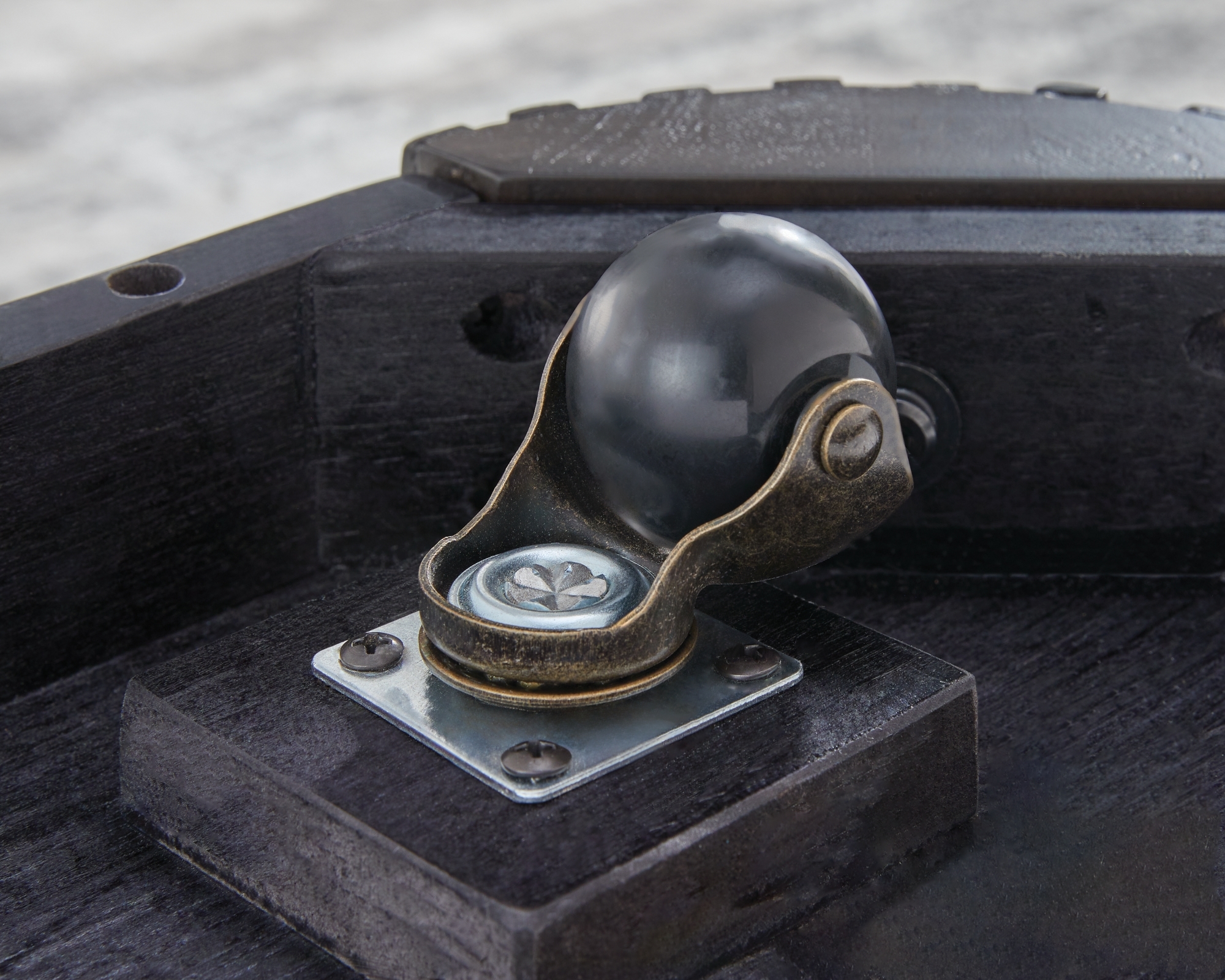 Signature Design by Ashley Carlibrie Lift-Top Coffee Table