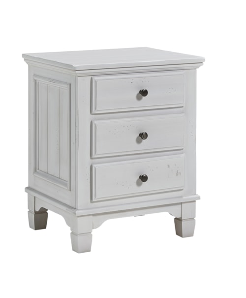 Traditional 3-Drawer Nightstand